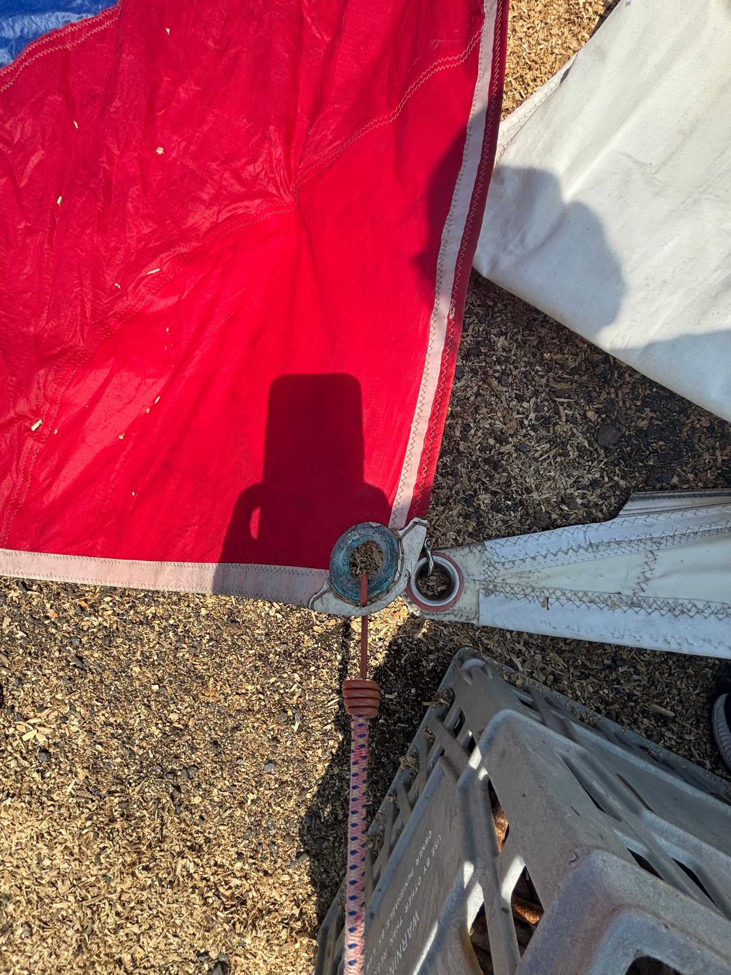 Hunter 28.5 Spinnaker - 37’10” x 37'10” x 20’4”