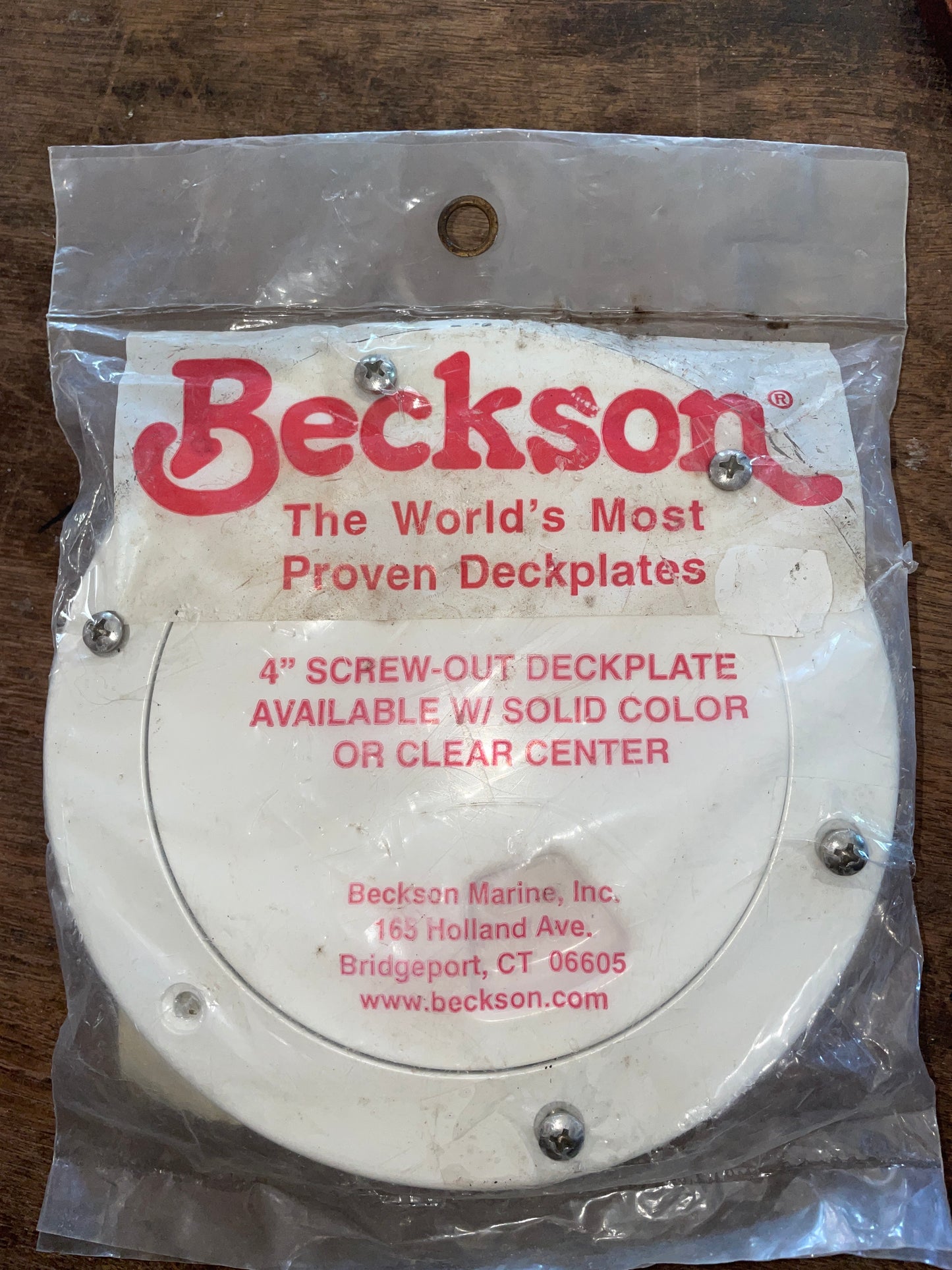 Beckson White 4” Screw-Out Deck Plate NEW