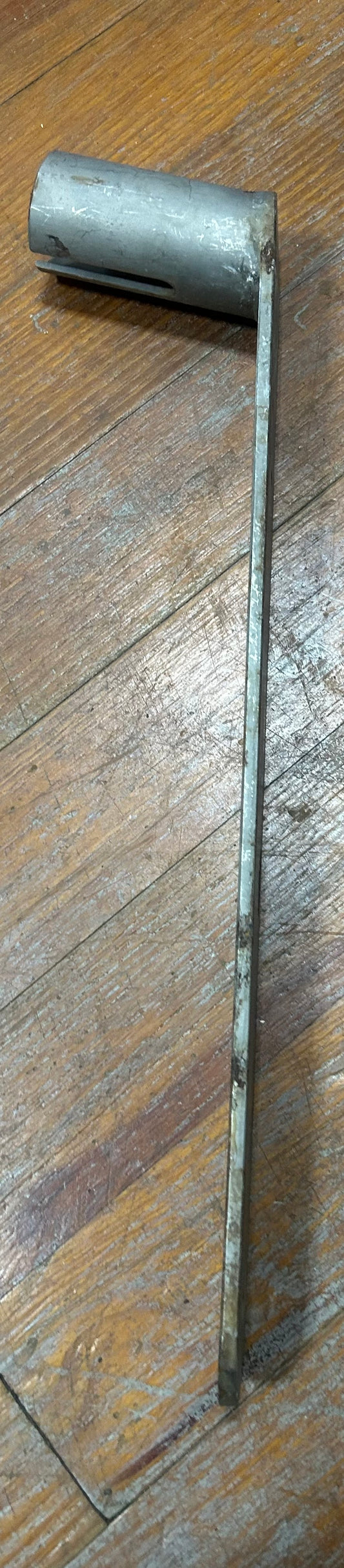 18 3/8" Emergency Tiller