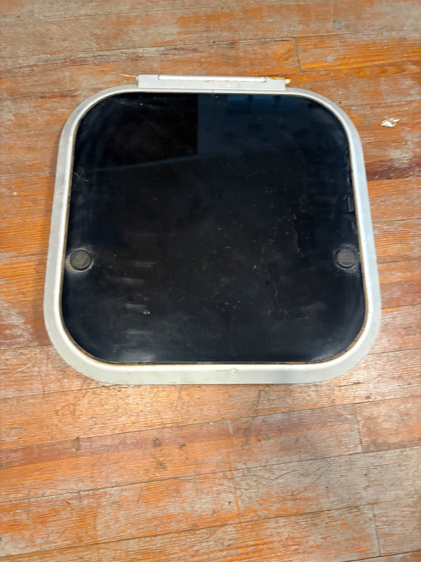 Bomar 90000476 Hatch 22" squared OD