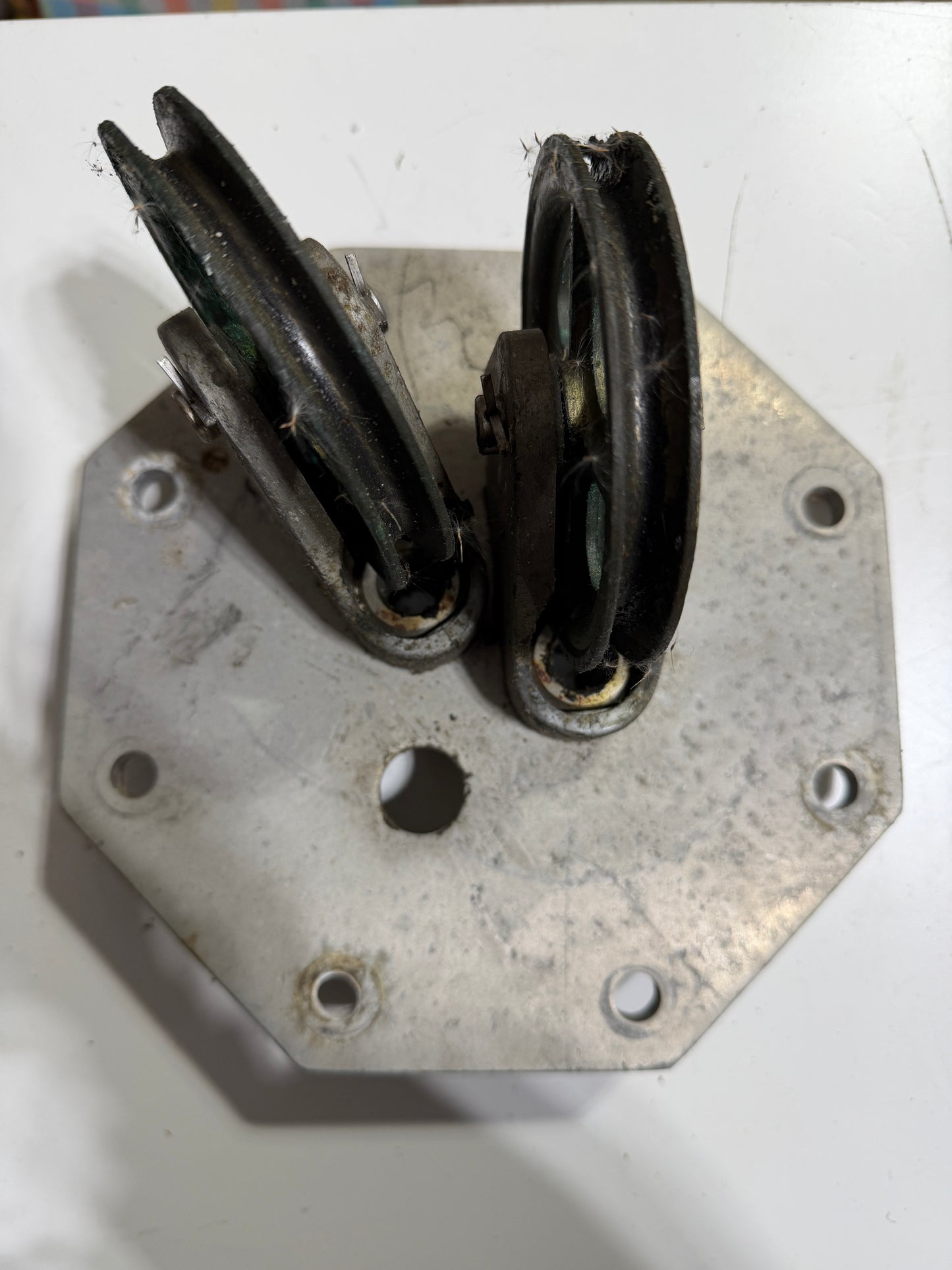 4" Bronze Pedestal Pulleys - Aluminum Base