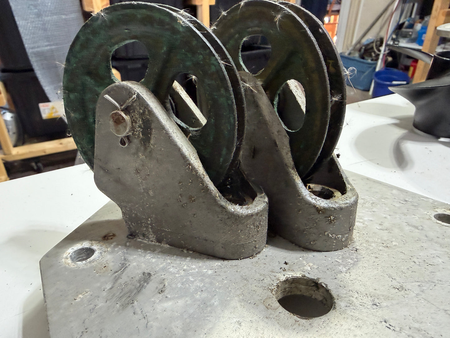 4" Bronze Pedestal Pulleys - Aluminum Base