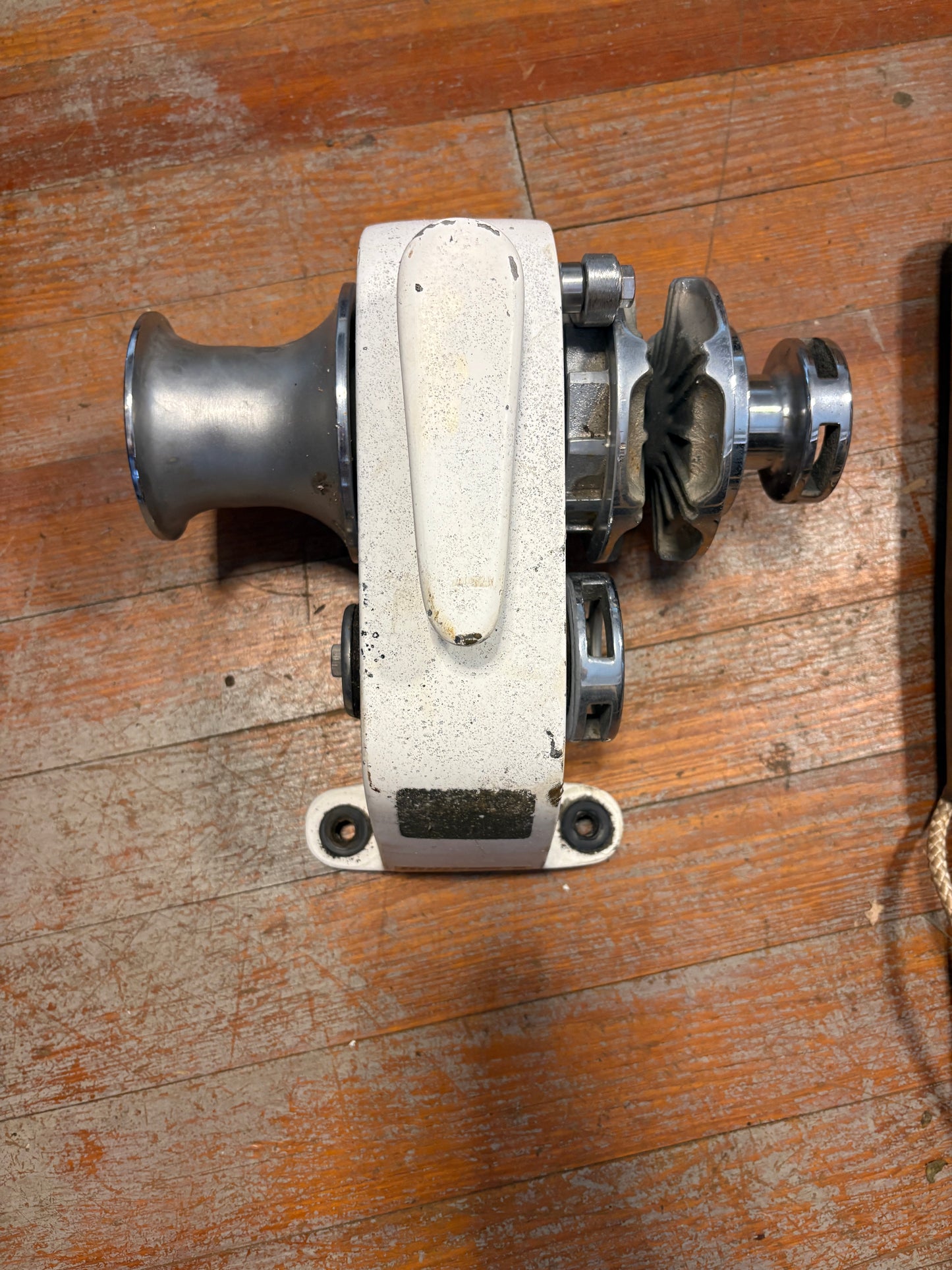 Muir Manual Windlass