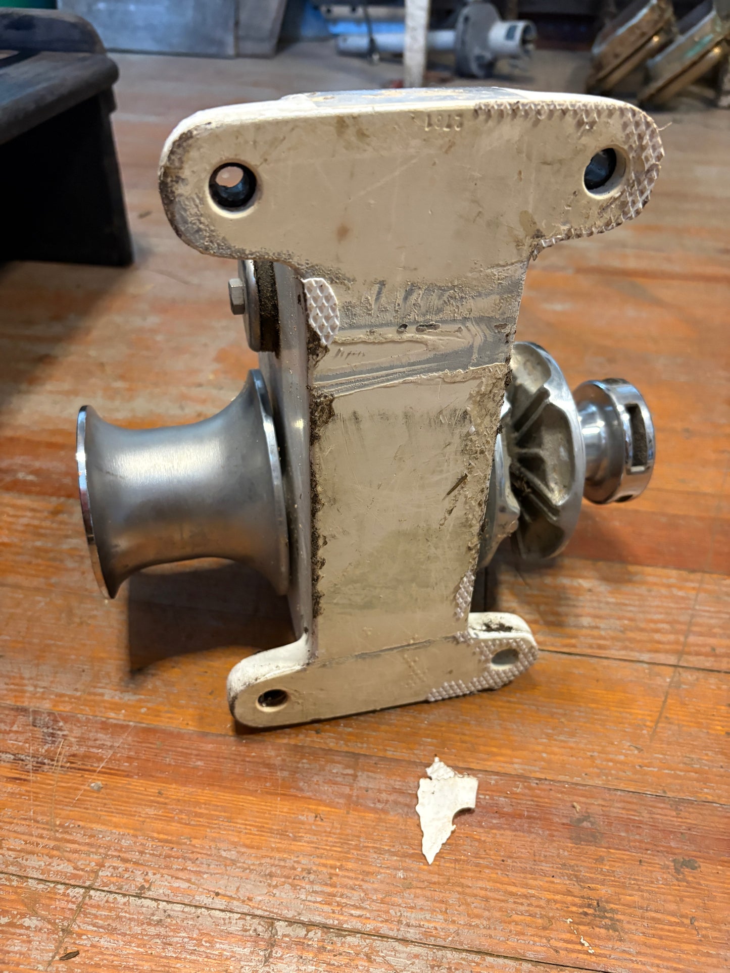 Muir Manual Windlass