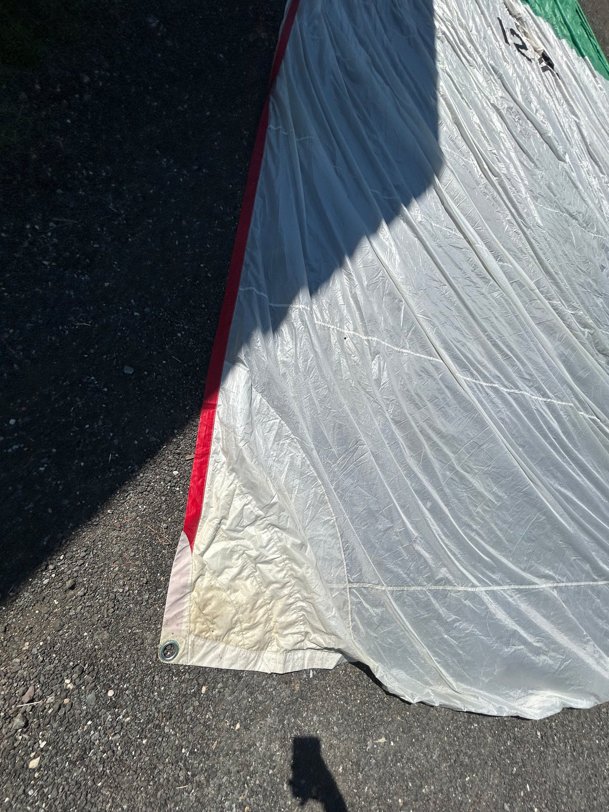 Spinnaker w/ Sock 41’ x 40’10” x 26’10” Green White #12288