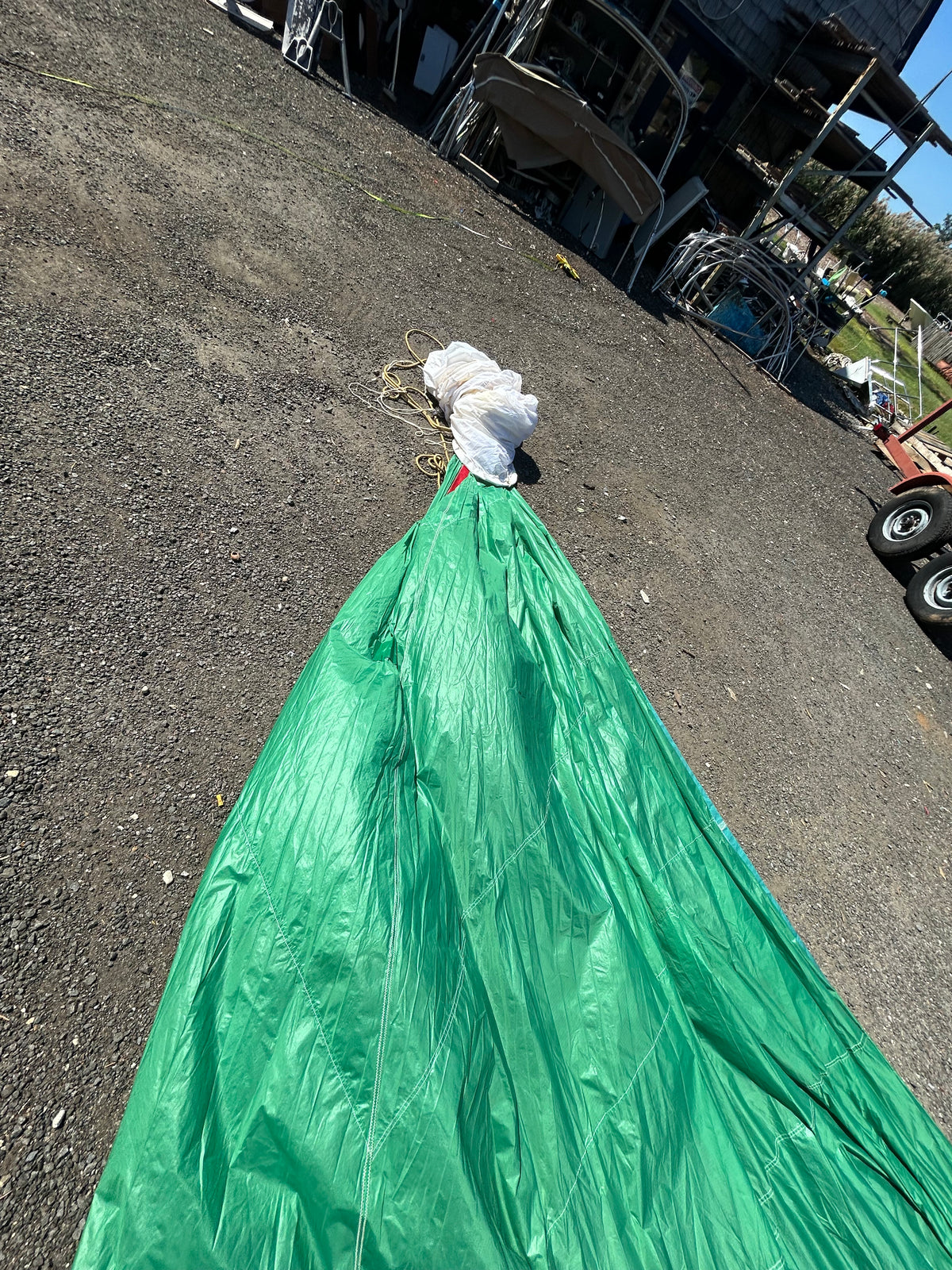 Spinnaker w/ Sock 41’ x 40’10” x 26’10” Green White #12288