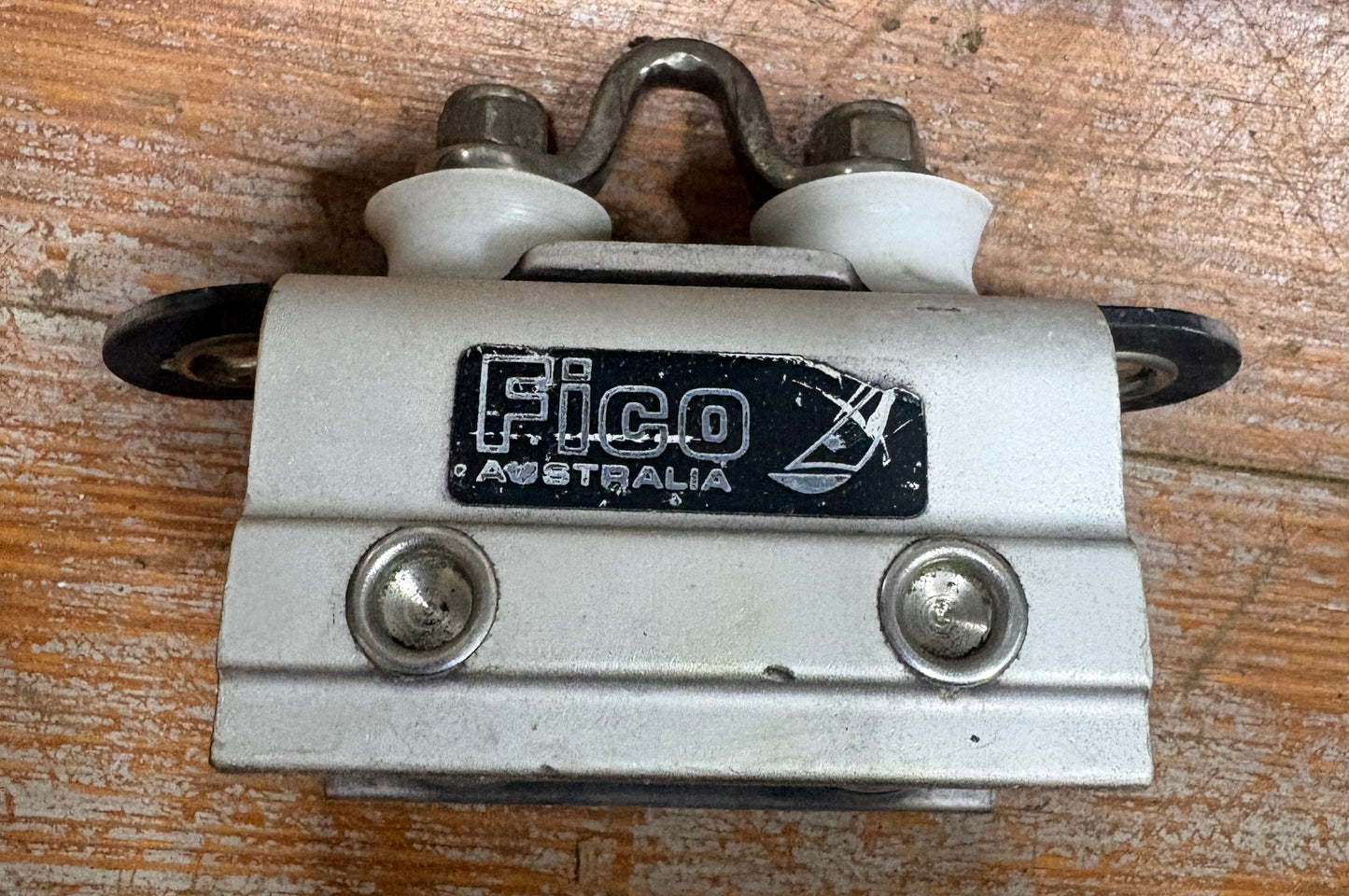 Fico Traveler for 1 1/4" Track