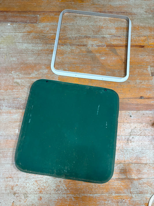 Sea Ray 290 Hatch Aluminum with Green Canvas Cover
