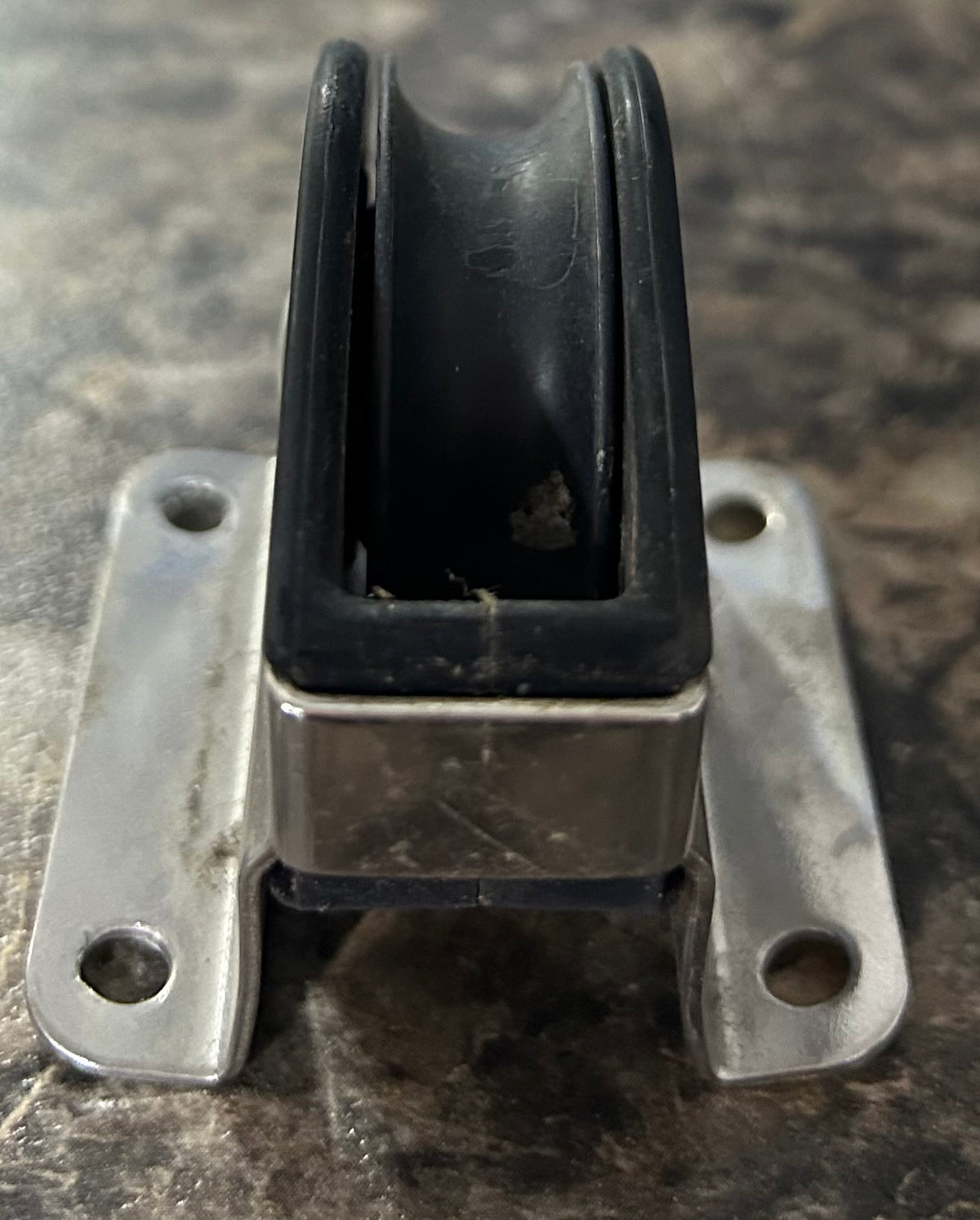 Harken 1 3/8” Sheave Single Raised Cheek Block- 3/8” Line