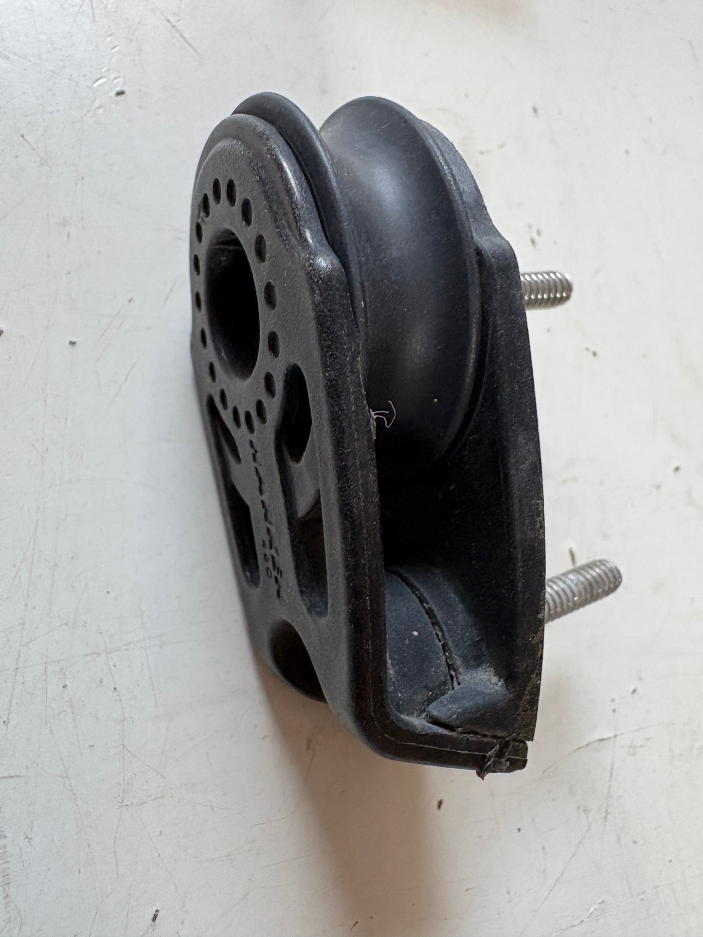 Harken Cheek Block 1 1/2" Sheave 3/8" Line