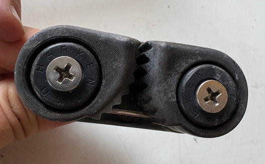 Cam Cleat 3/8"