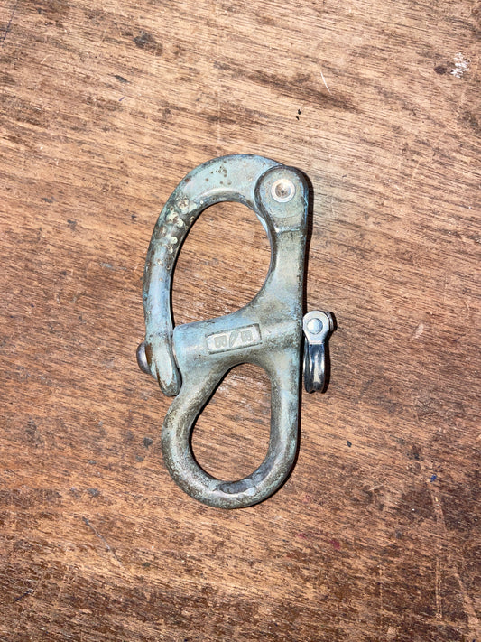 Nicro Marine 3/4” Vintage Bronze Fixed Shackle