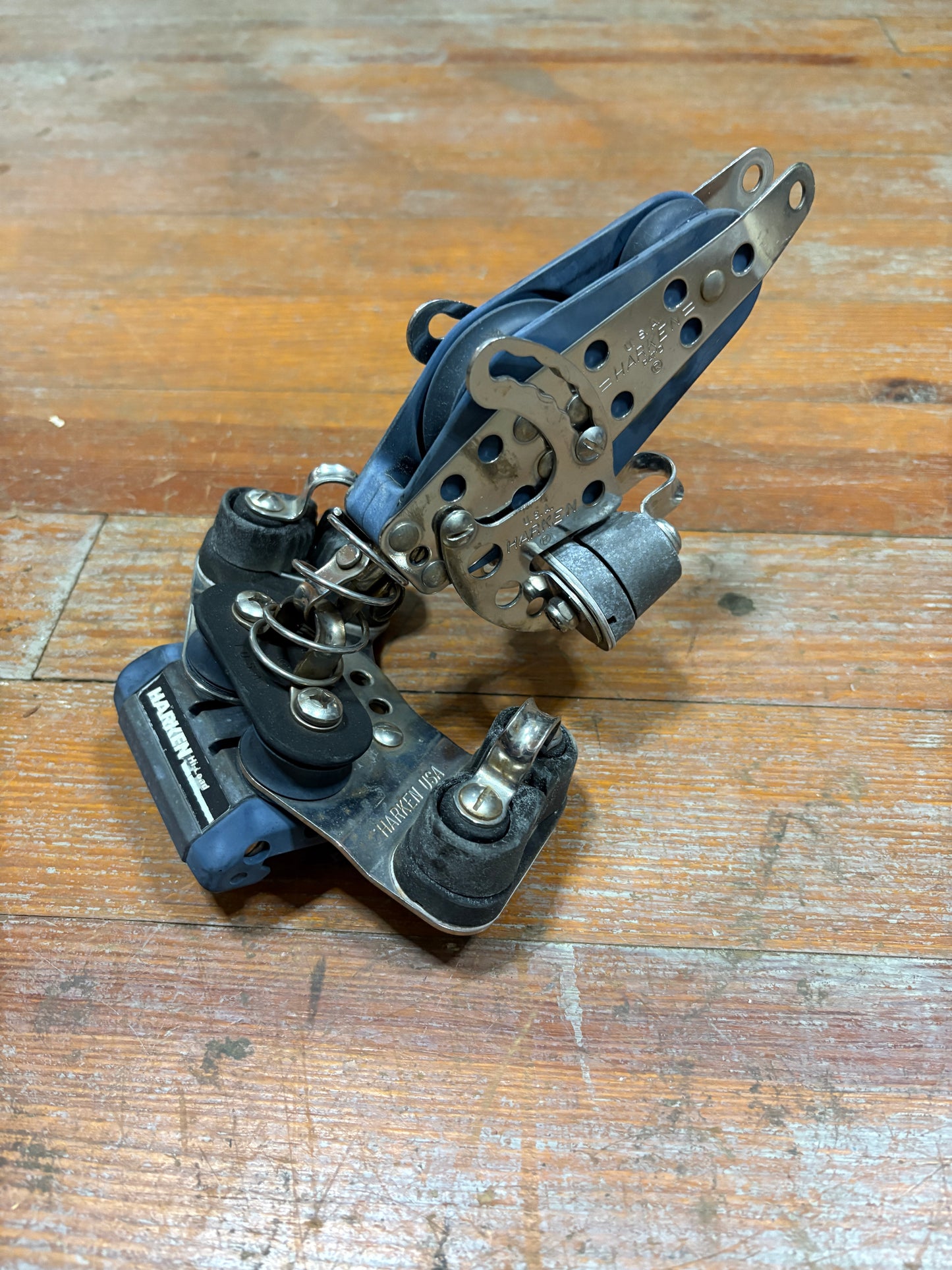 Harken Hi-Load Block Assembly Car for 1" Track with Two Cams and Fiddle Block with Swivel Spring Base