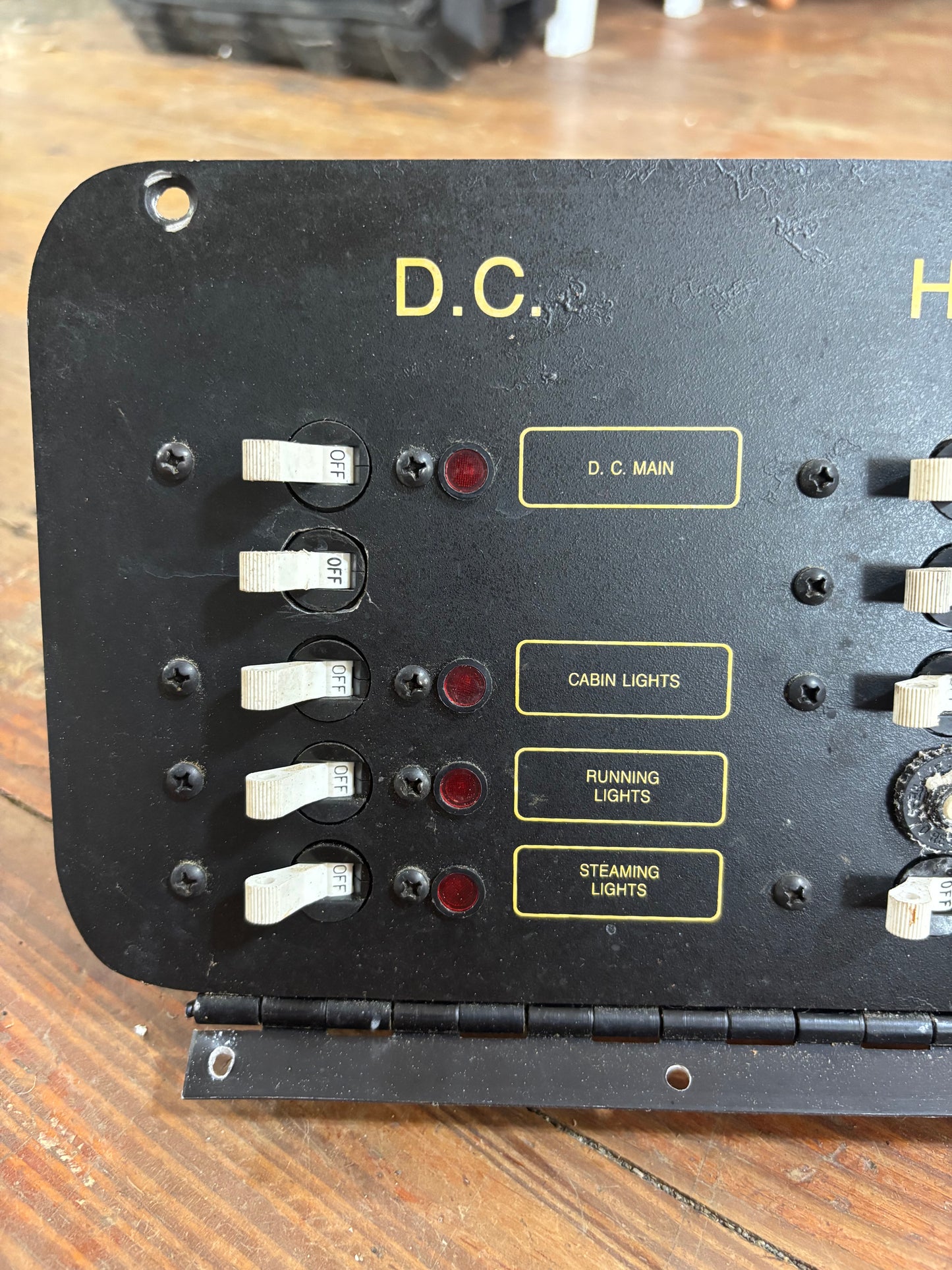 Hunter 30 AC/DC Electrical Panel