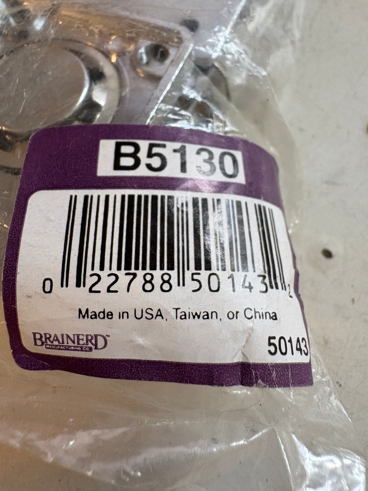 3 1/2" Keylocking Hasp Zinc Plated Brainerd B5130