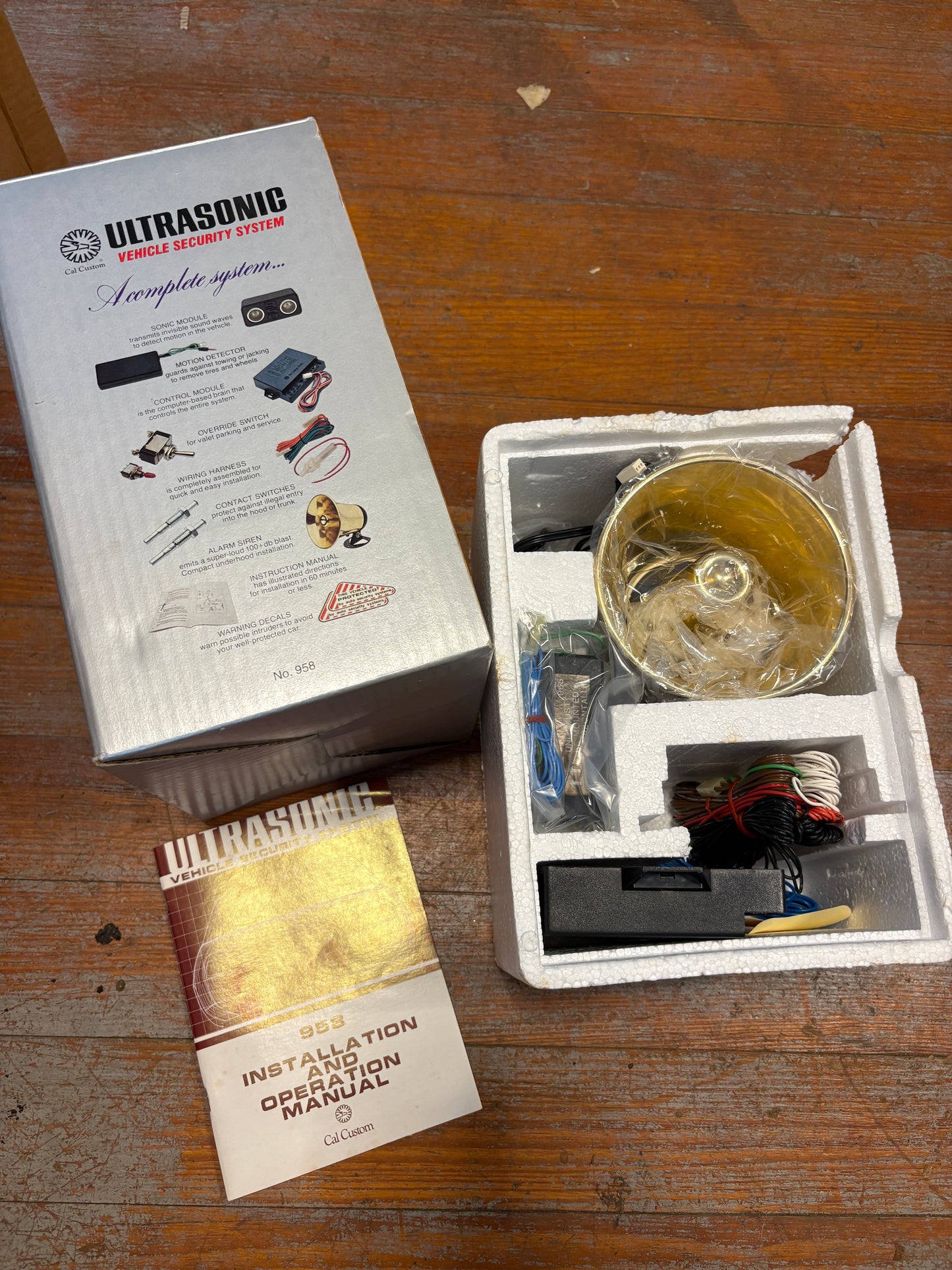 Vintage Cal Custom Ultrasonic Vehicle Security System No. 958 NEW in box