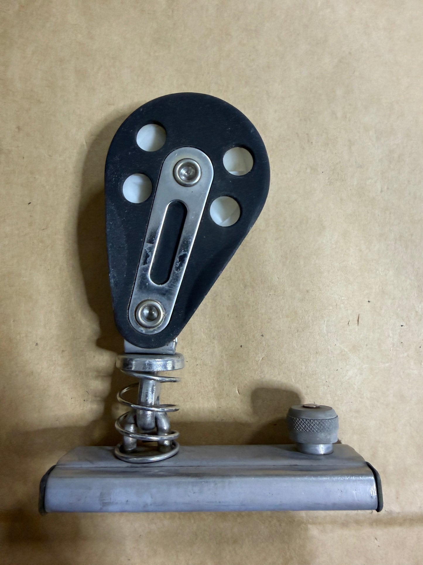 RF1377 Ronstan Single Block Pull Top Track Car - 1”