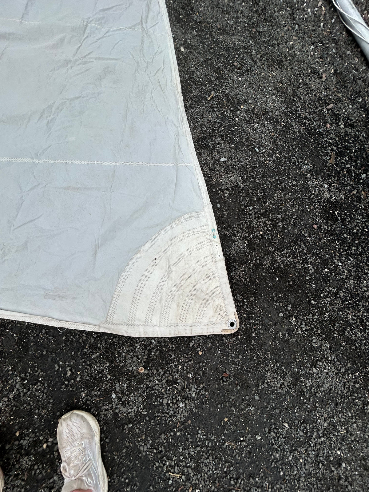 Catalina 27 Head Sail 33' 5" x 33' x 17' 5"