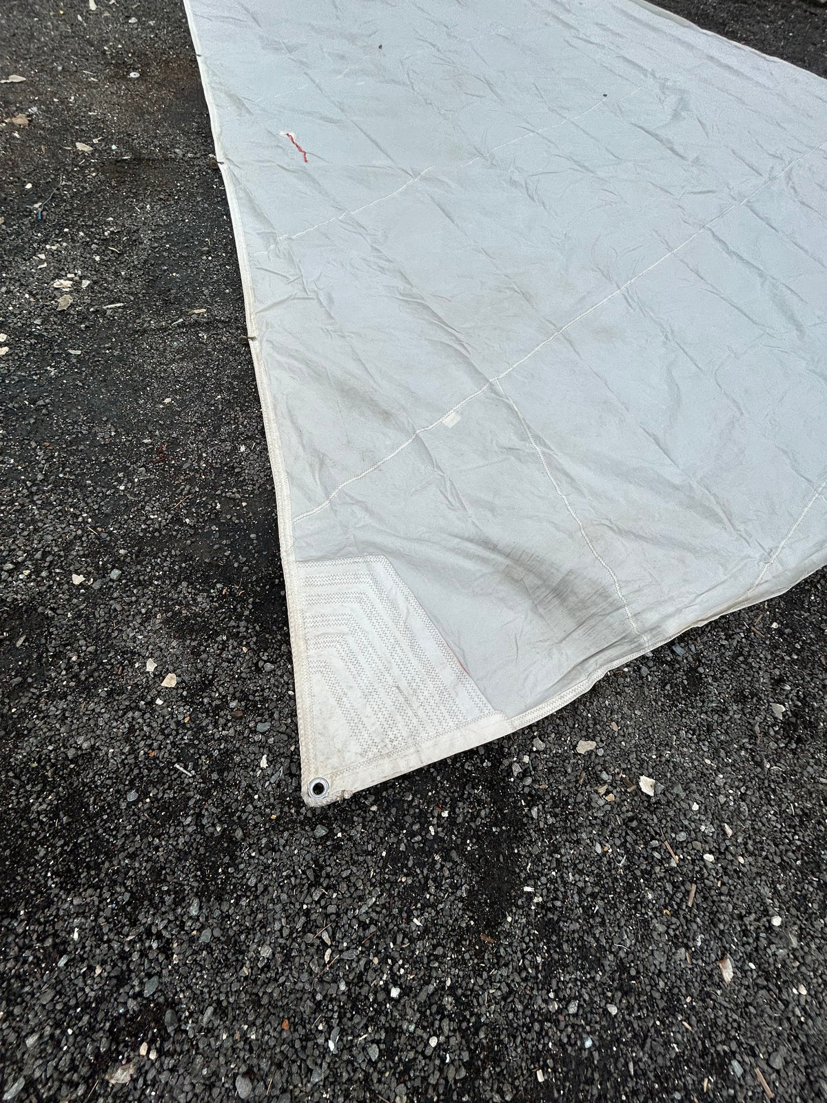 Catalina 27 Head Sail 33' 5" x 33' x 17' 5"