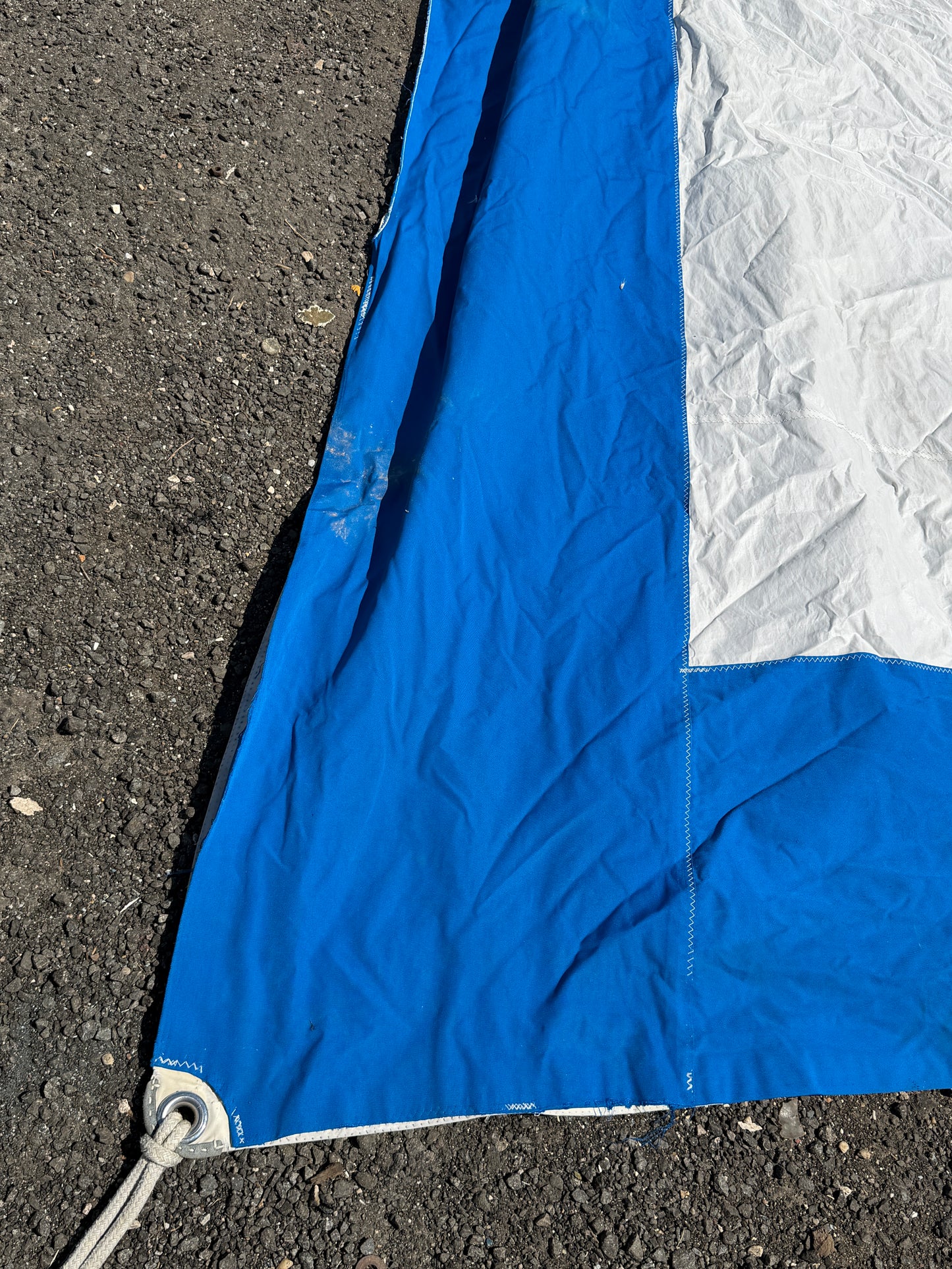 28'8" Luff x 26'9" Leech x 15'11" Foot - 3/8" Slide - Roller Furling Sail - Balboa Recreational 26'
