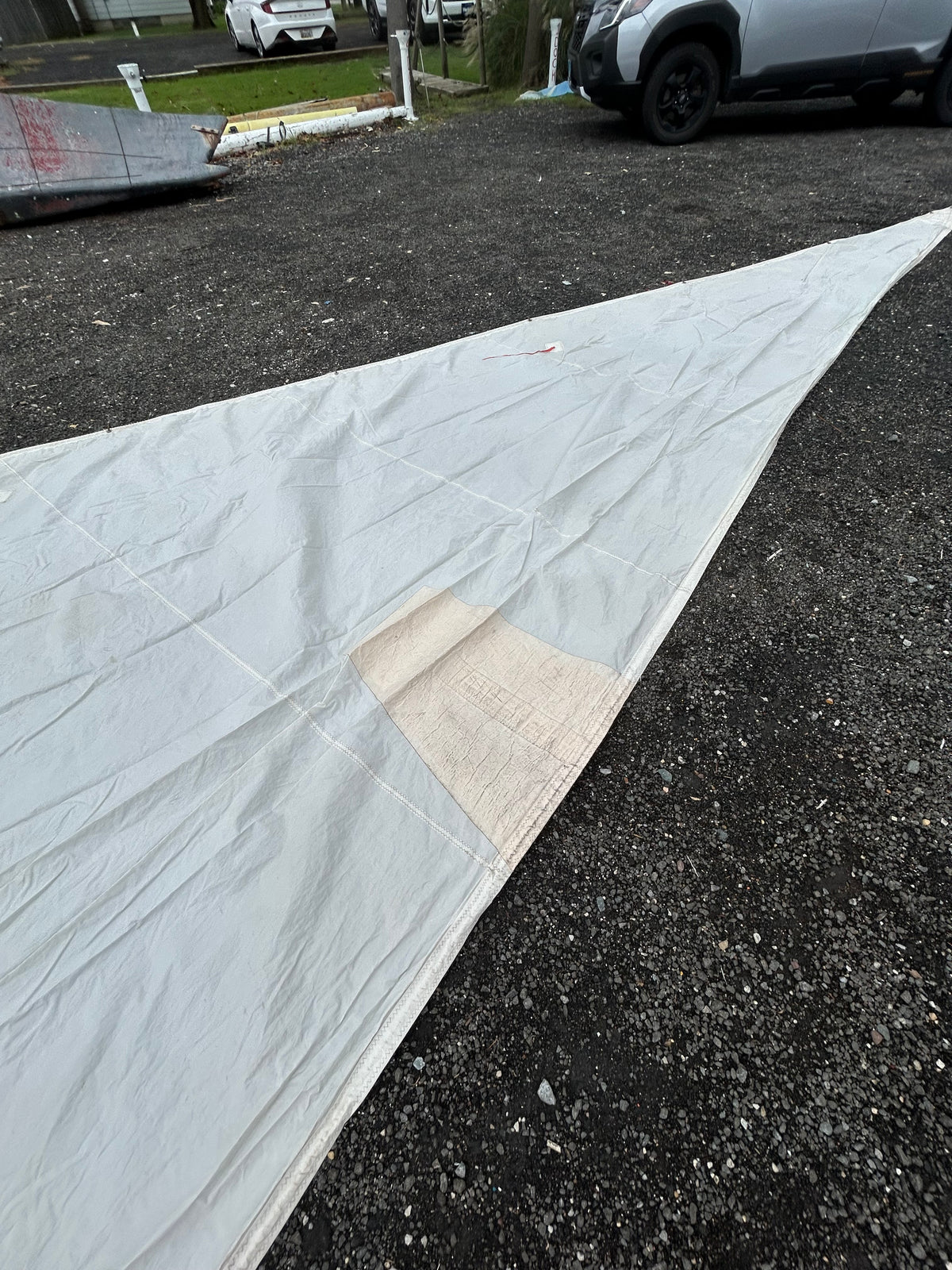 Catalina 27 Head Sail 33' 5" x 33' x 17' 5"