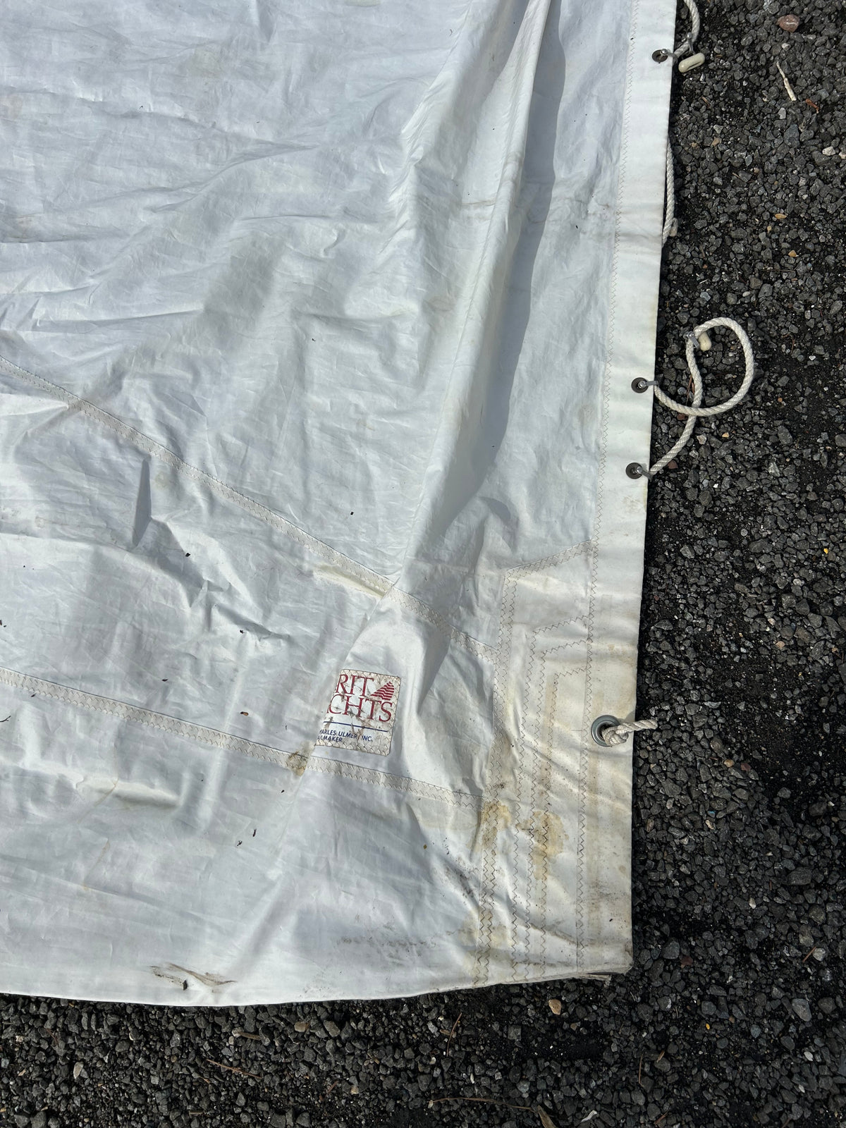 Spirit 23 Sail - 23’11” x 22’2” x 9’