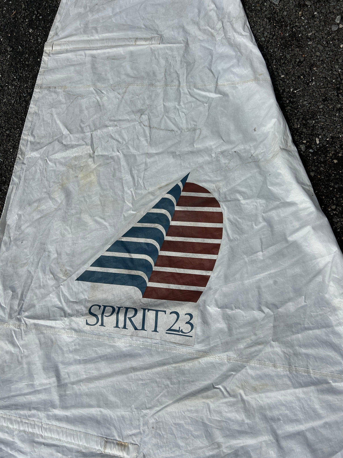 Spirit 23 Sail - 23’11” x 22’2” x 9’