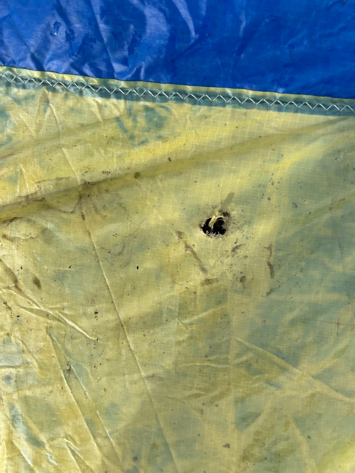 Blue and Yellow Headsail 28' 5" x 25' 7" x 20'