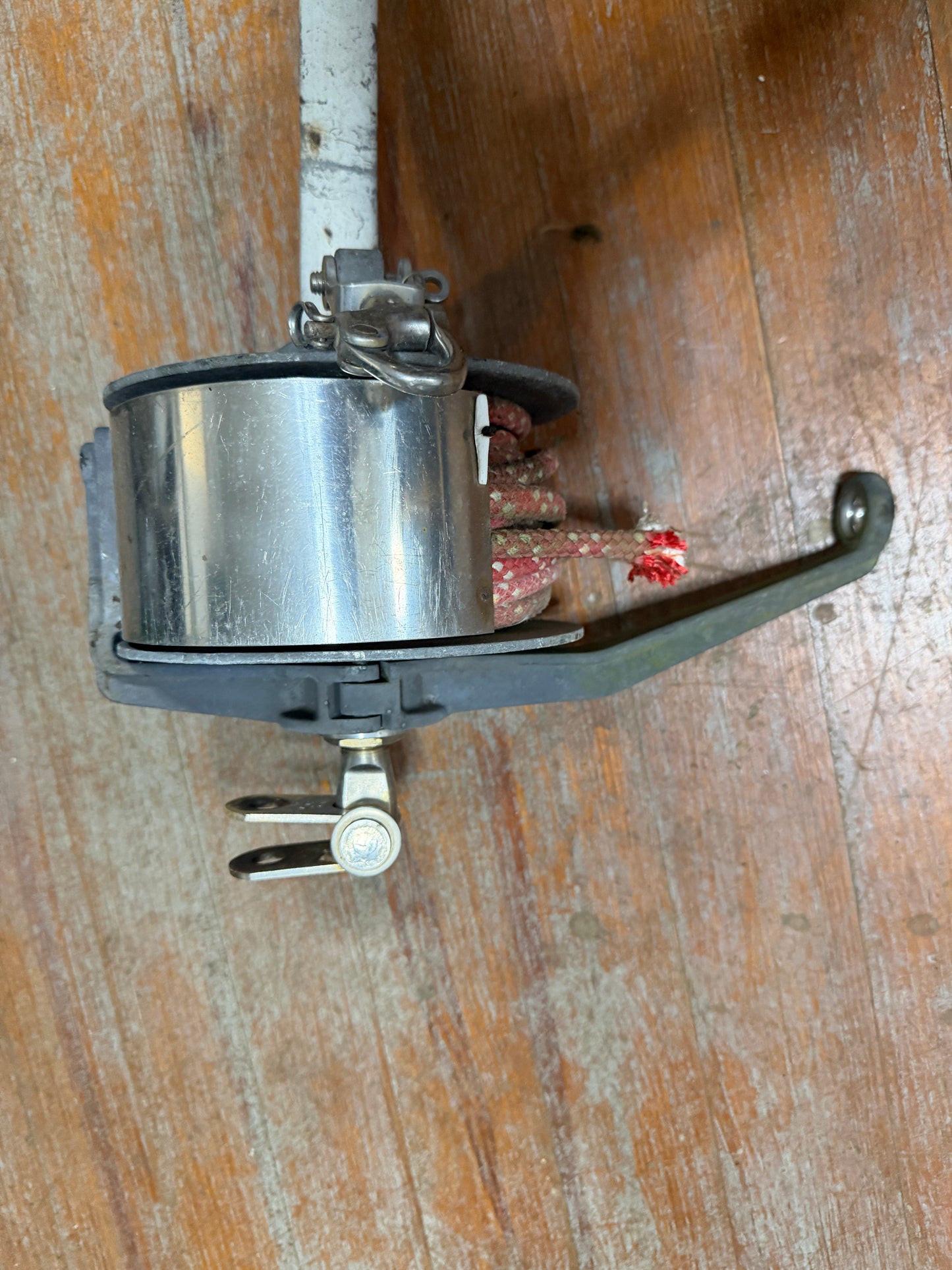 Seafurl 2 Roller Furling Drum With Upper Swivel and First Connecting Extrusion - PEARSON 323