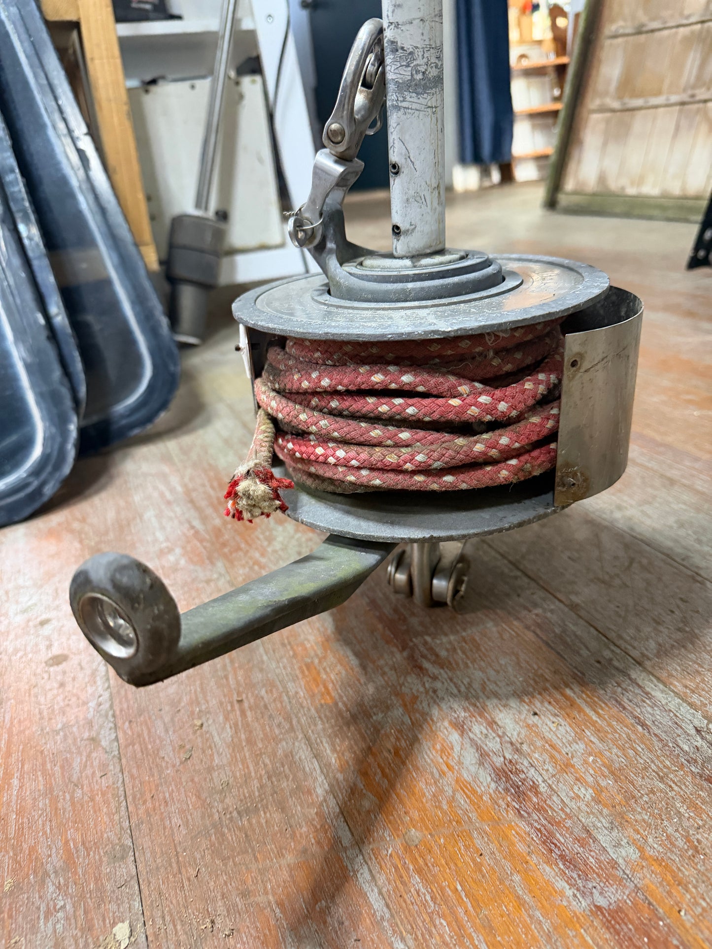 Seafurl 2 Roller Furling Drum With Upper Swivel and First Connecting Extrusion - PEARSON 323