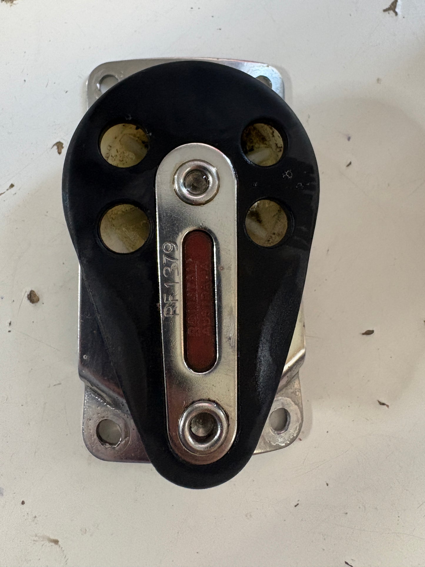 Ronstan RF1379 Cheek Block on Raised Mounting Plate 2" Sheave 38" line