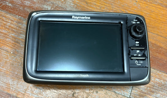 Raymarine e7 HybridTouch Chartplotter MFD Display E62355 SeaTalkNG GPS Radar