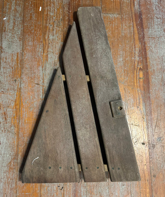 Triangular Teak Grate 16" x 26 7/8" x 27 5/8" #354