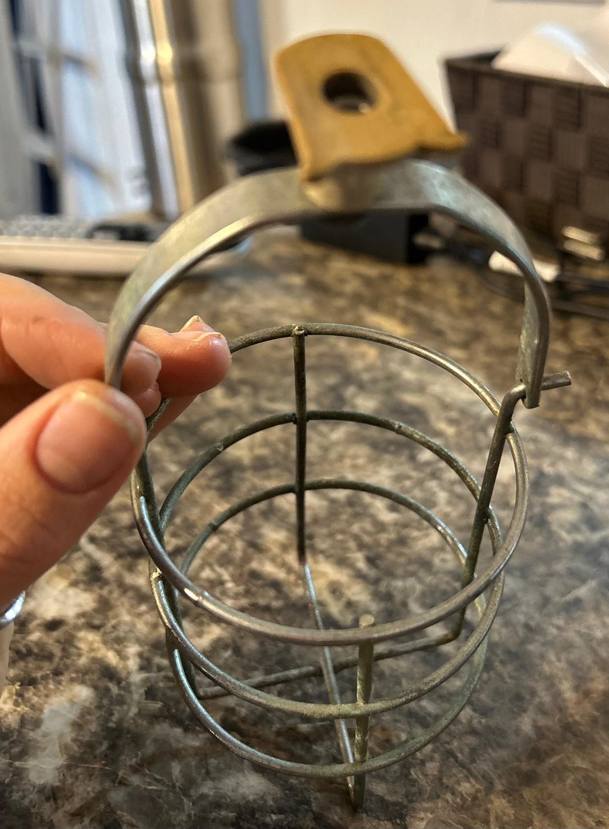 Gimbaled Buoy Holder