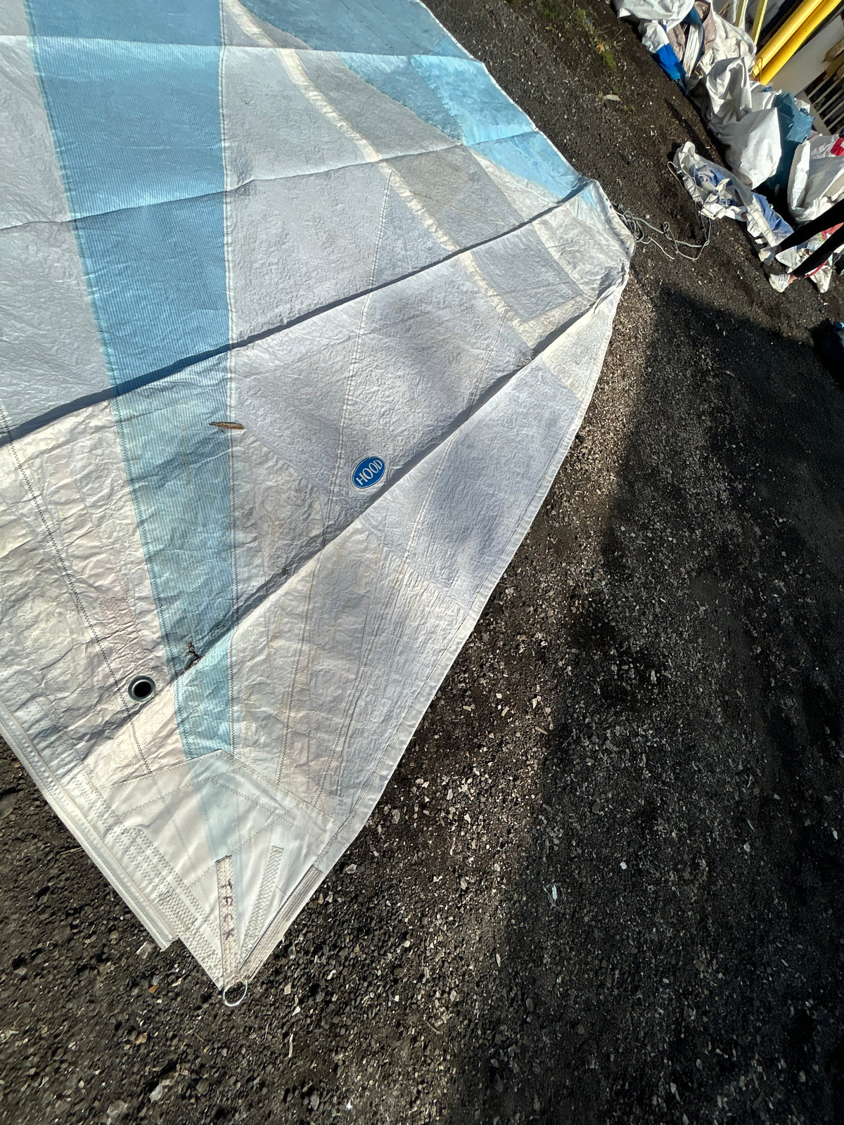 Hood Dufour 380 Mainsail 38’10” Luff 37’ Leech 13’2” Foot 1/8” Slides