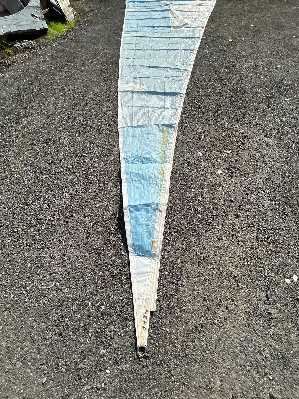 Hood Dufour 380 Mainsail 38’10” Luff 37’ Leech 13’2” Foot 1/8” Slides