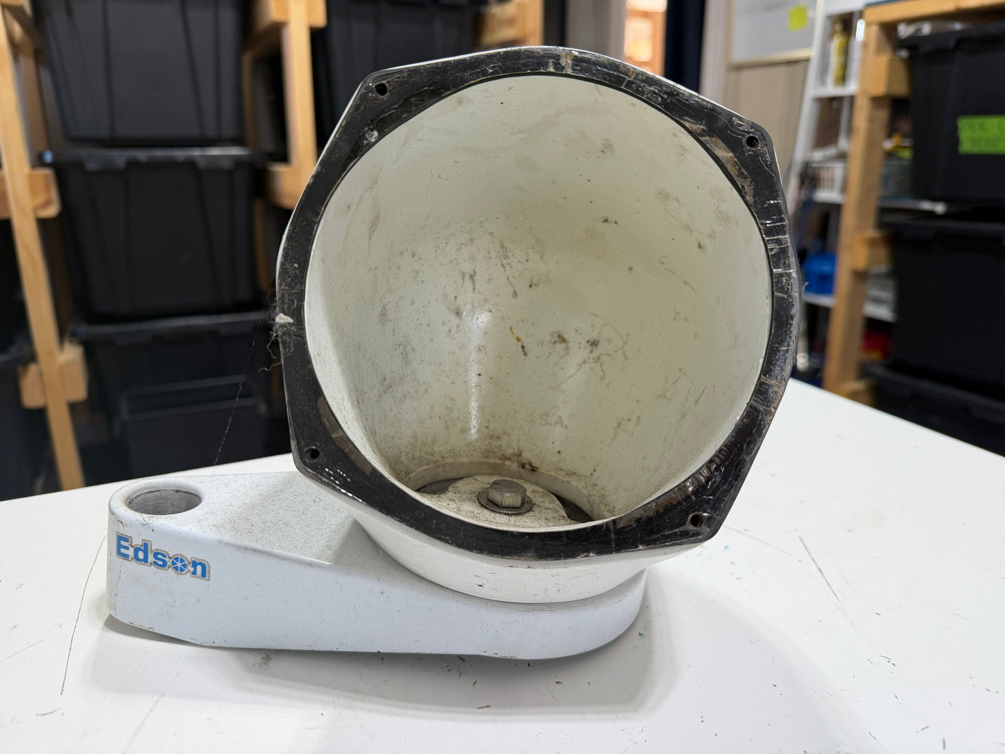 Single Edson Electronic Mount - 4 1/2" Squared Hole Mounting - Good Condition