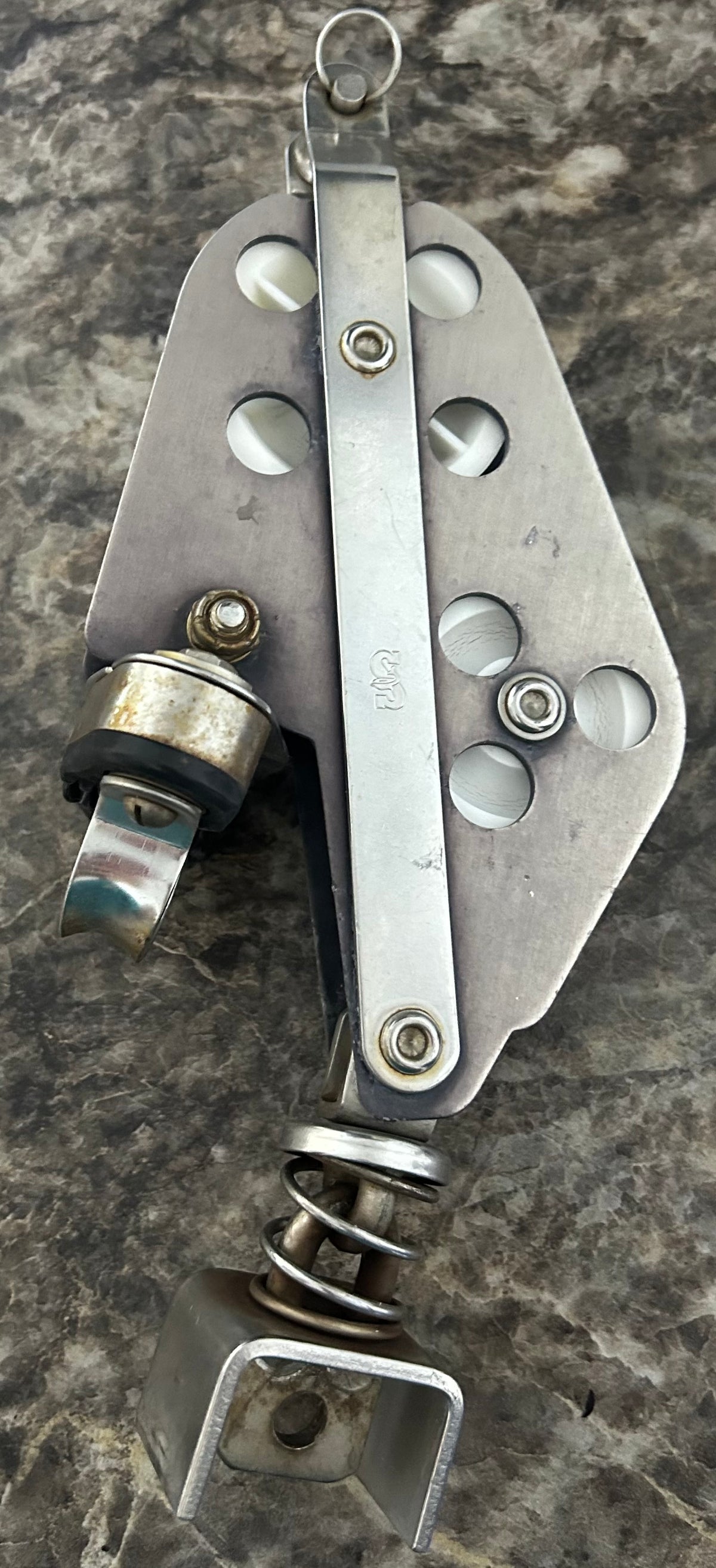 Standing Schaefer Toggle Mount Fiddle Block w/ Cam Cleat and becket - 3/8" Line