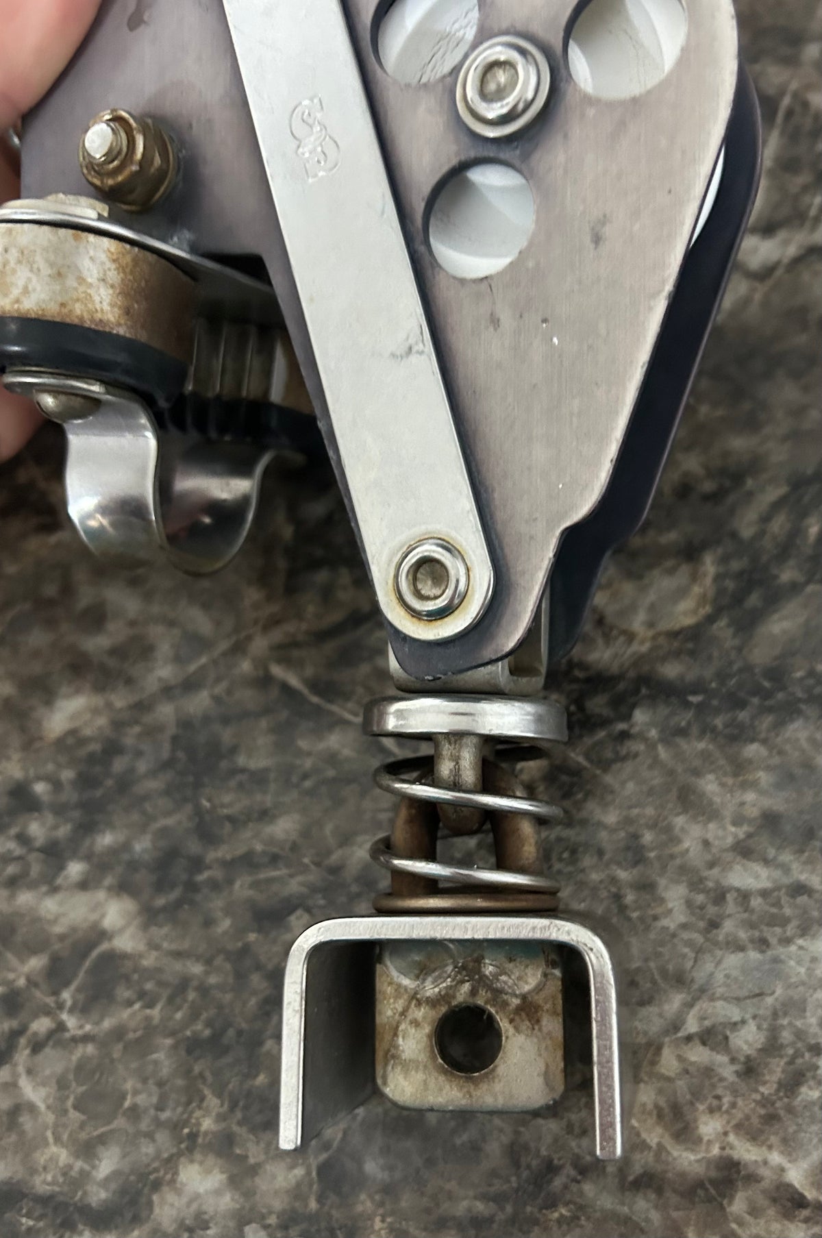 Standing Schaefer Toggle Mount Fiddle Block w/ Cam Cleat and becket - 3/8" Line