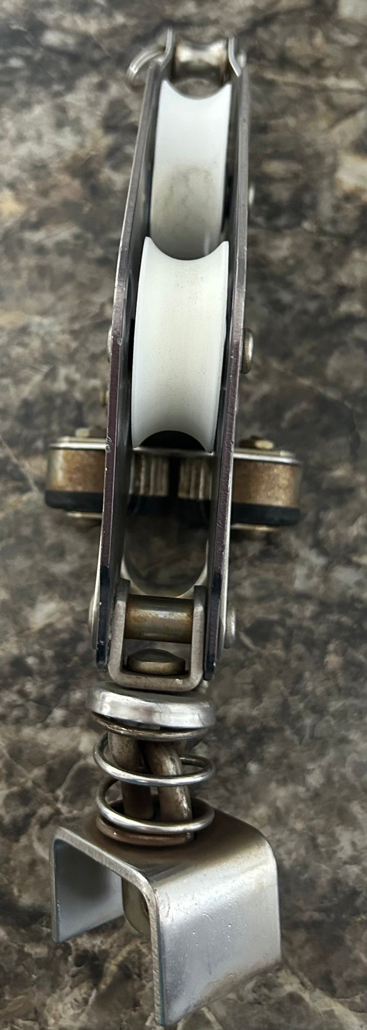 Standing Schaefer Toggle Mount Fiddle Block w/ Cam Cleat and becket - 3/8" Line