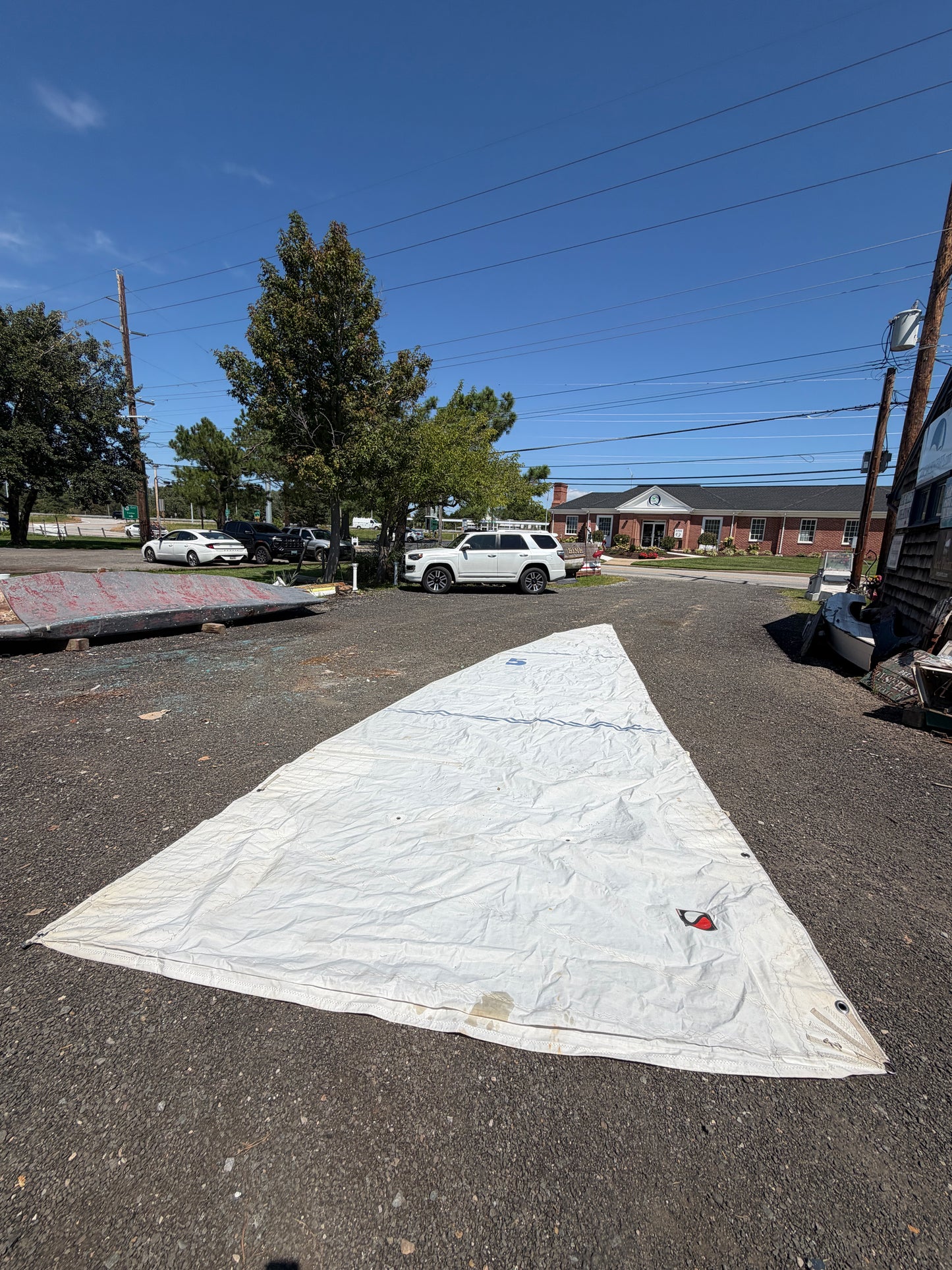 Sobstand Main Sail - 26'6" Luff x 28'5" Leech x 9'7" Foot