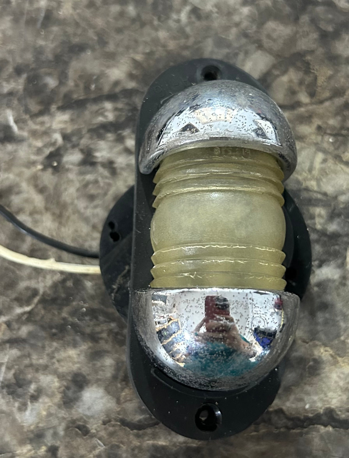 Masthead Light With Wiring- 3 3/4"