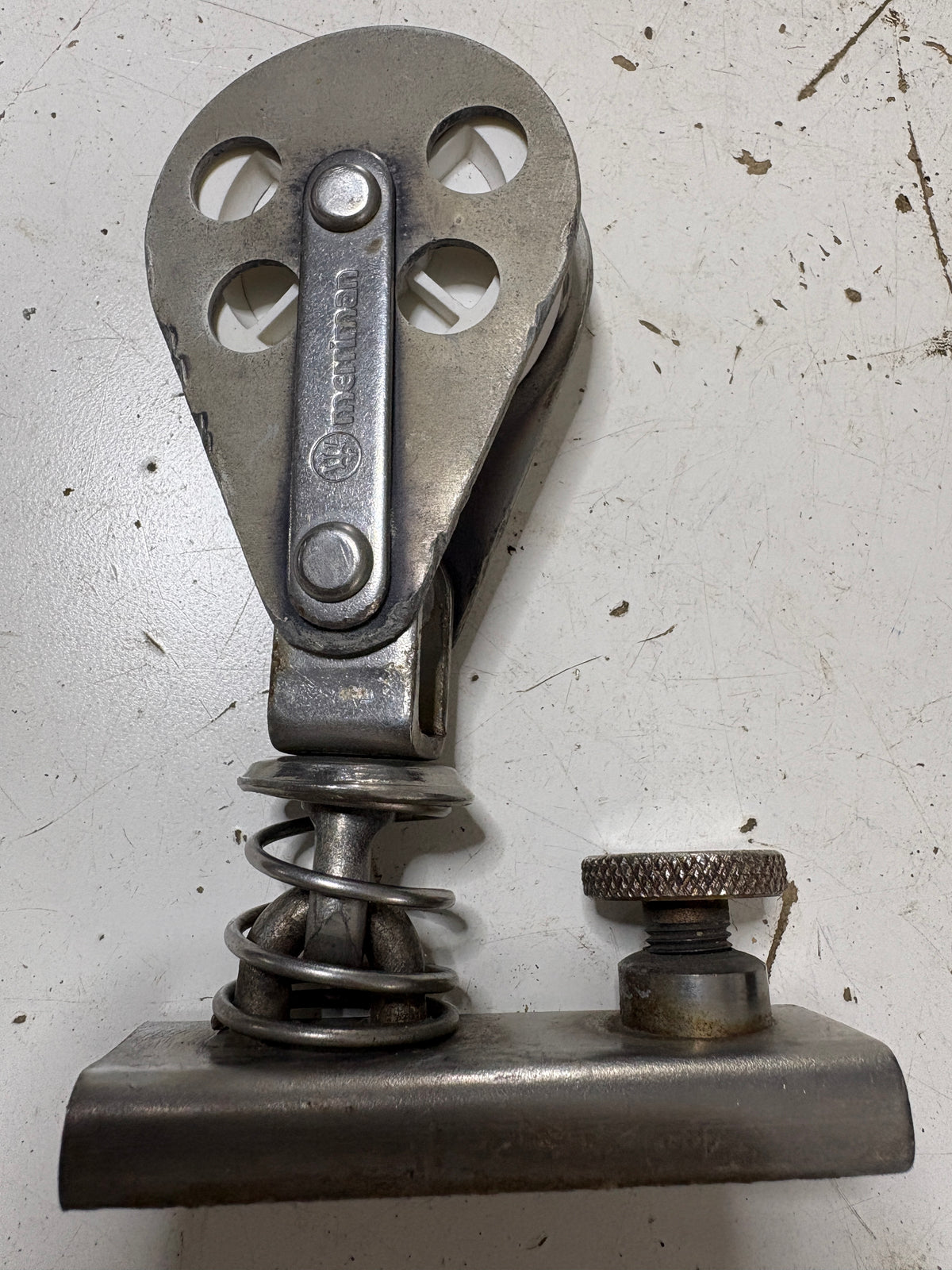 Schaefer Spring Loaded Standing Block 2" Sheave 3/8" line dia on 1" track car