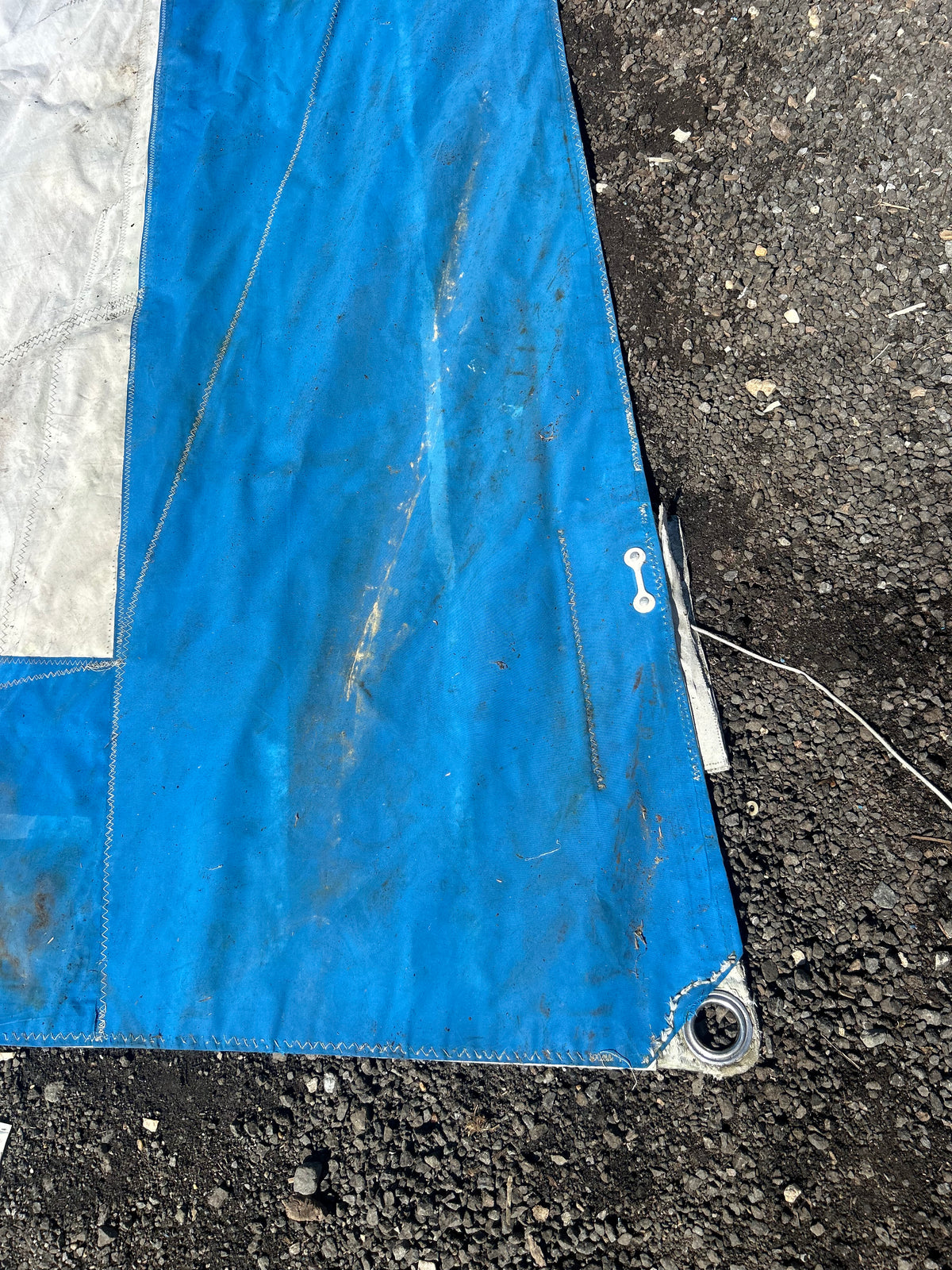 Roller Furling Sail 38’10” x 31’4” x 17’4” #1572