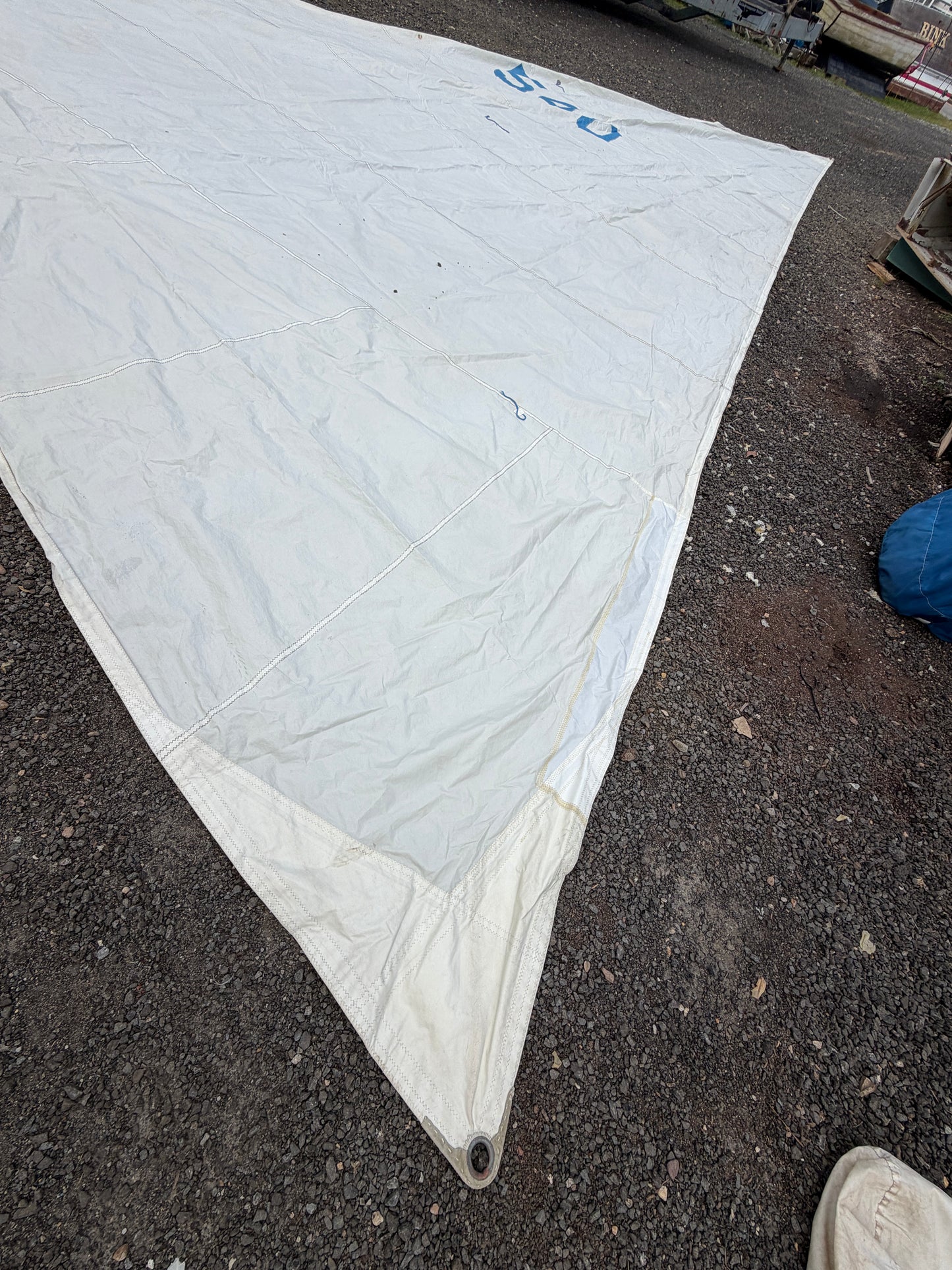27'6" (Hank On Side) x 27'2" x 17'6" Headsail - 1964 Pearson Triton