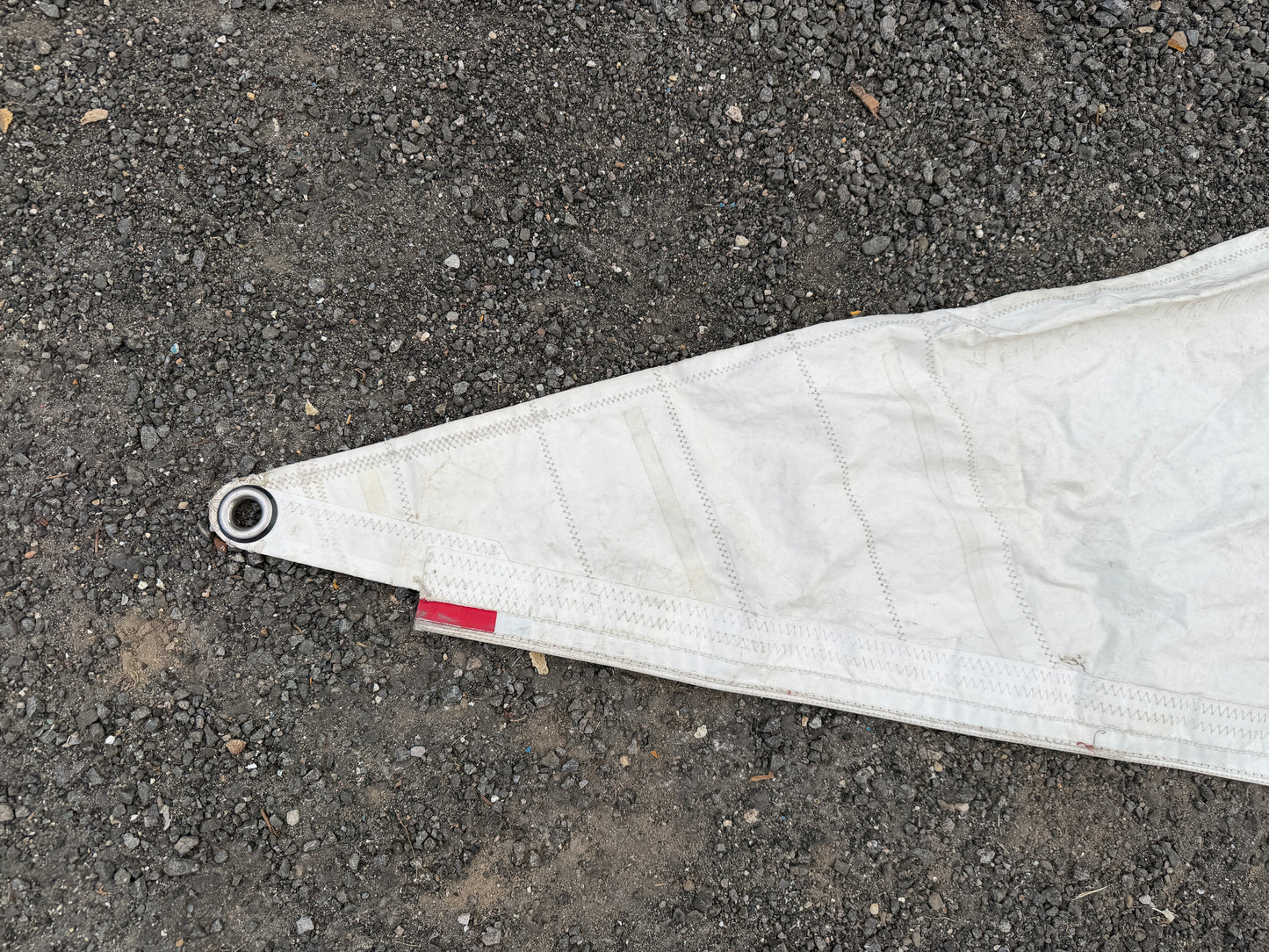 28'3" (3/16" Slide Side) x 27'4" x 16'3" - Hunter 25 Mainsail
