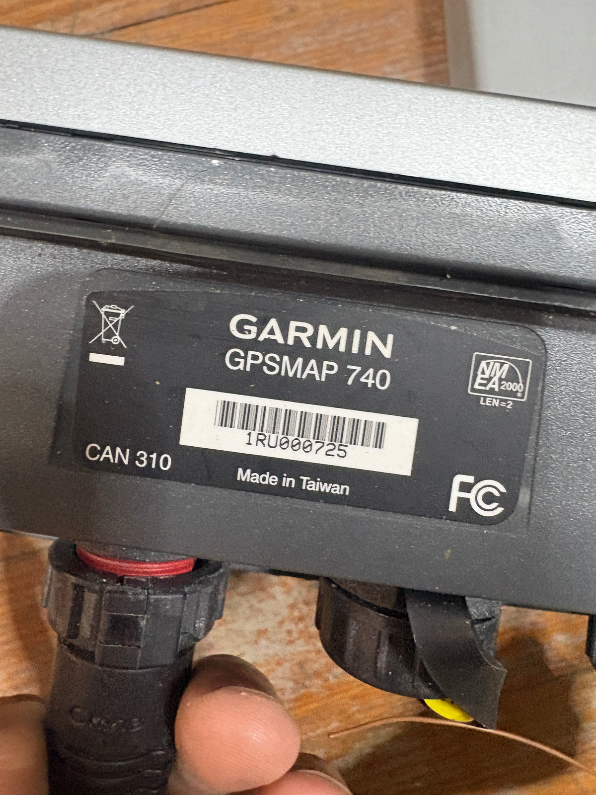 Garmin GPS Map 740 Display and cables