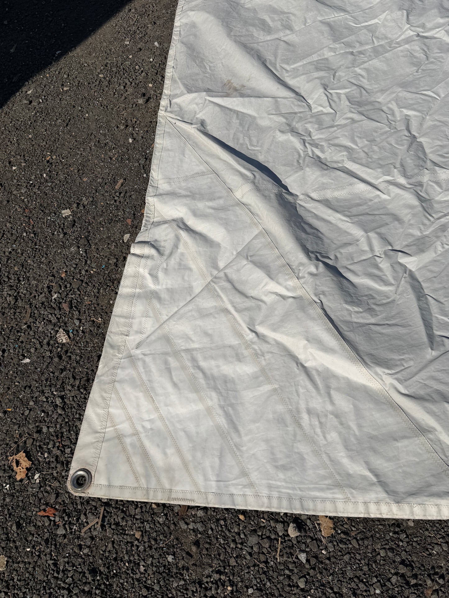 35'8" (1/4" Slide Side) x 33'3" x 16'6" Foot - Dufour 3800 Sail