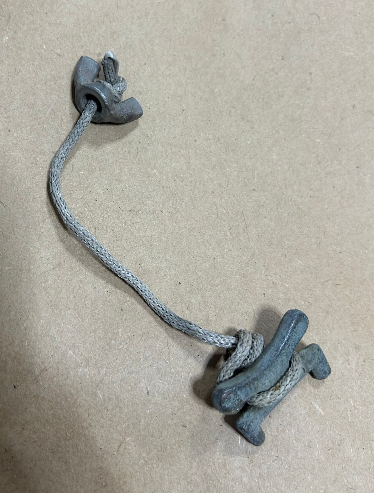 Galvanized Fuel Key - 1" Width Apart - 3/16" Insert