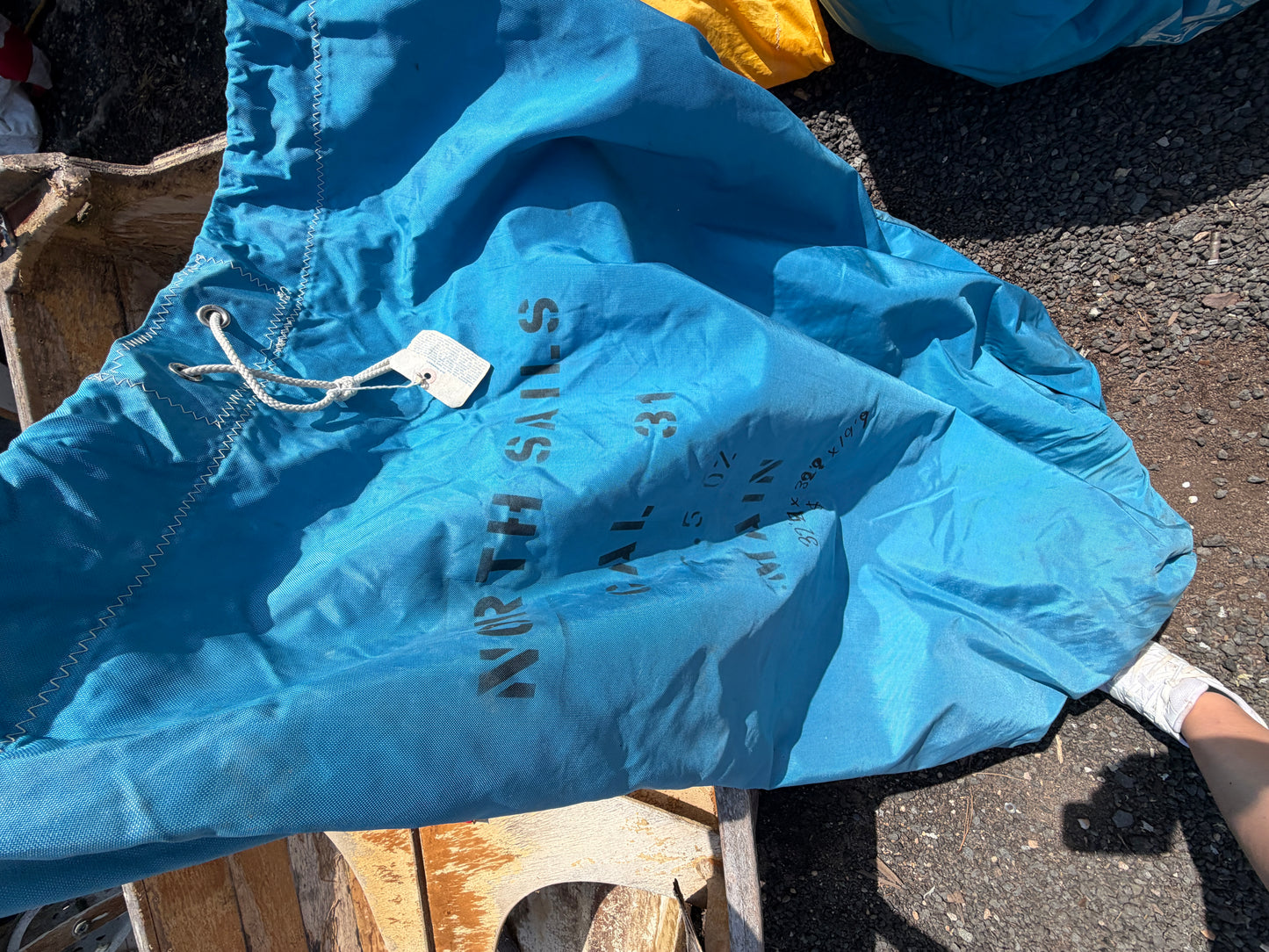 CAL 31 - .5oz Main Sail - 32'9" (Hank On Side) - 32'4" x 19'9"